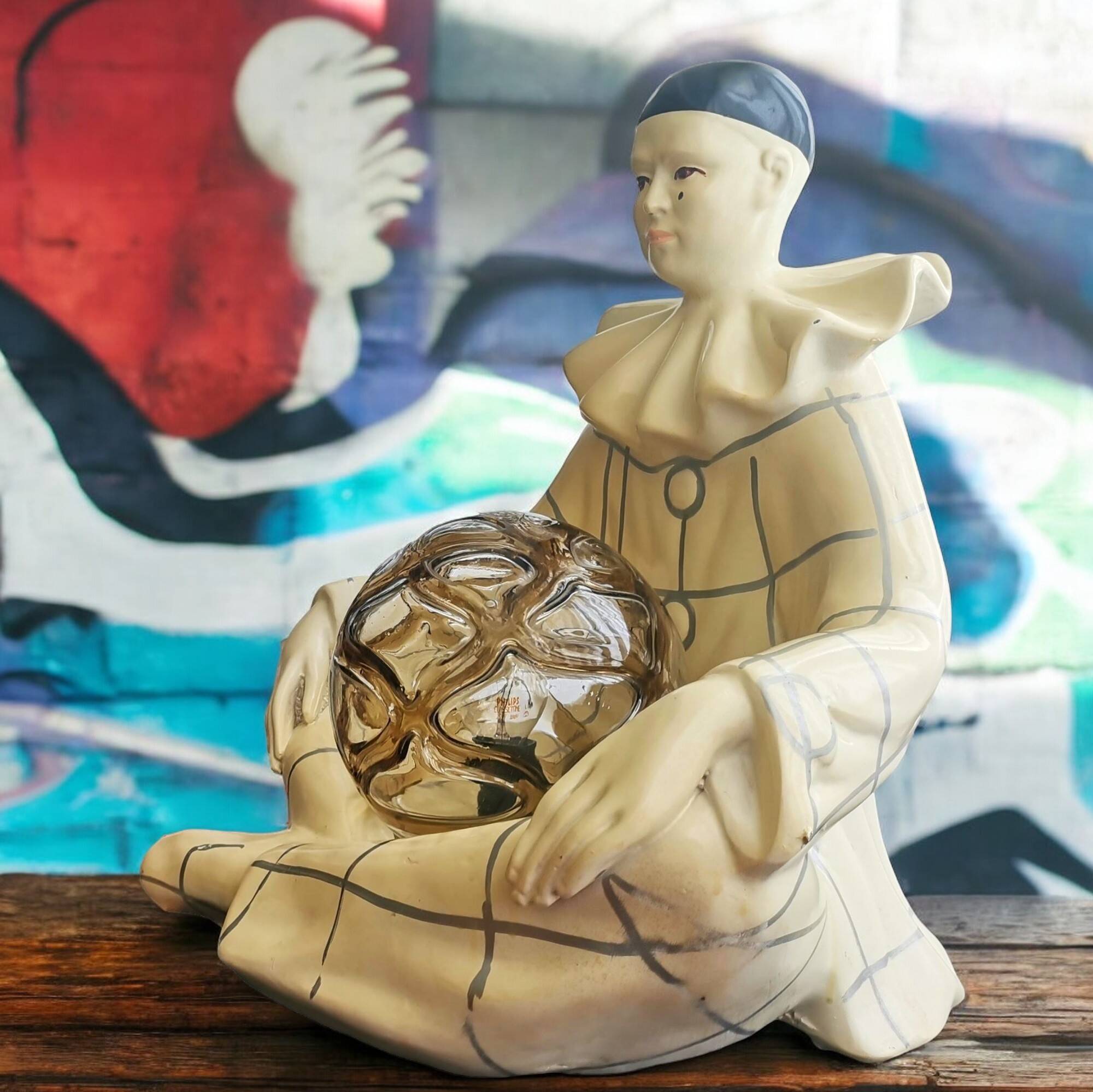 Vintage italian pierrot art deco lamp