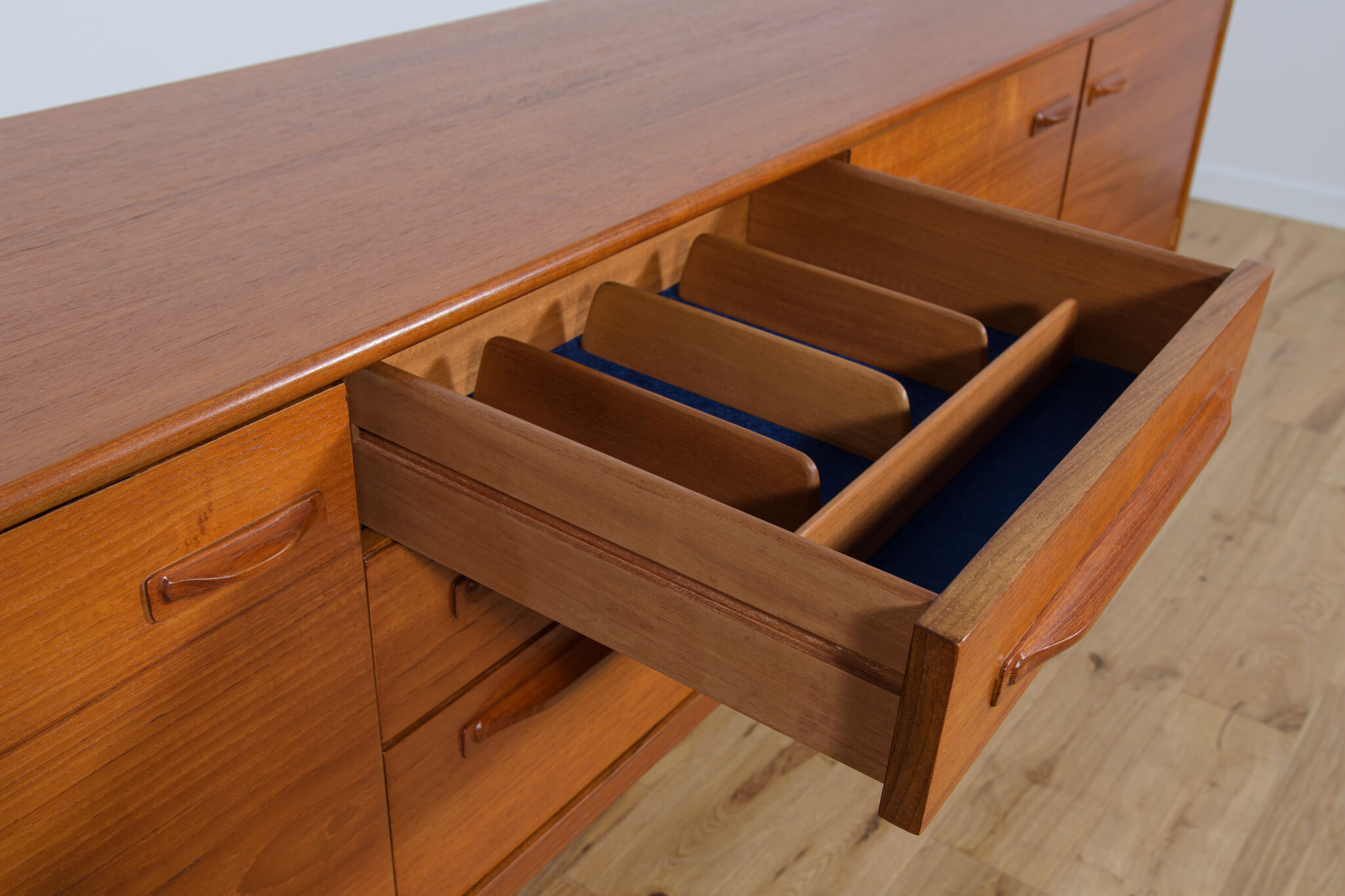 British teak sideboard, by  Beithcraft ,1960s