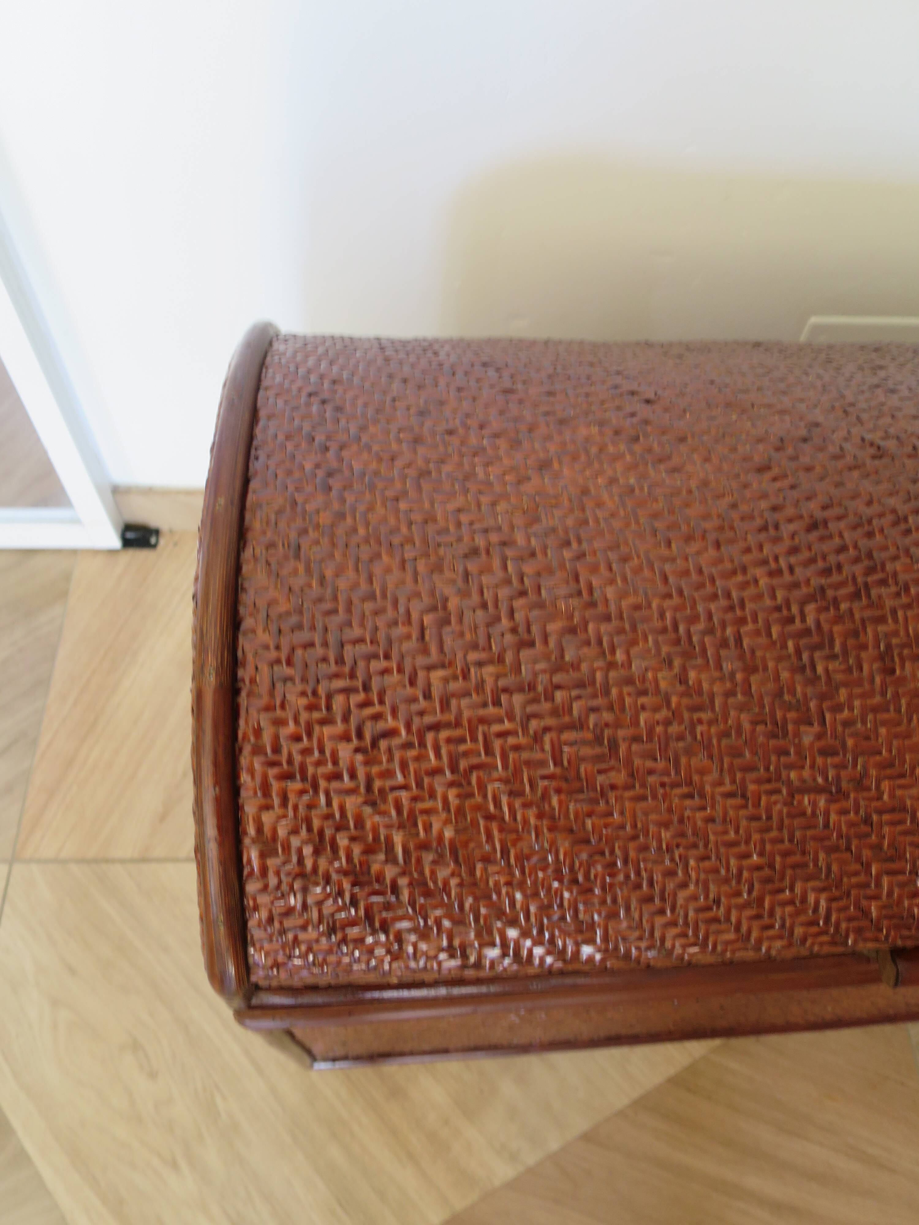 Vintage storage chest - curved - woven rattan - 1970s - mahogany colour