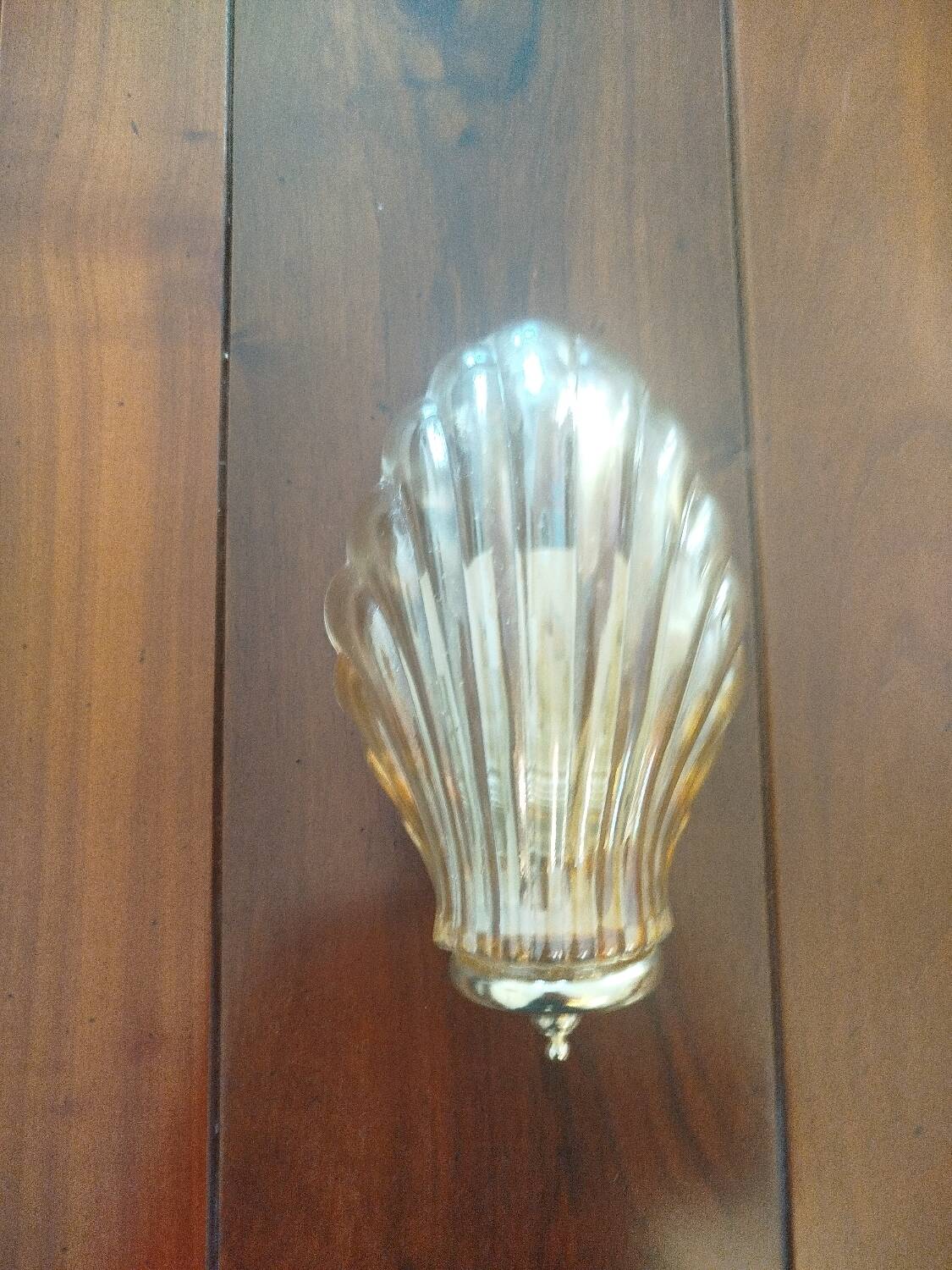 Pair of shell wall sconces – striped Italian glass – 1970