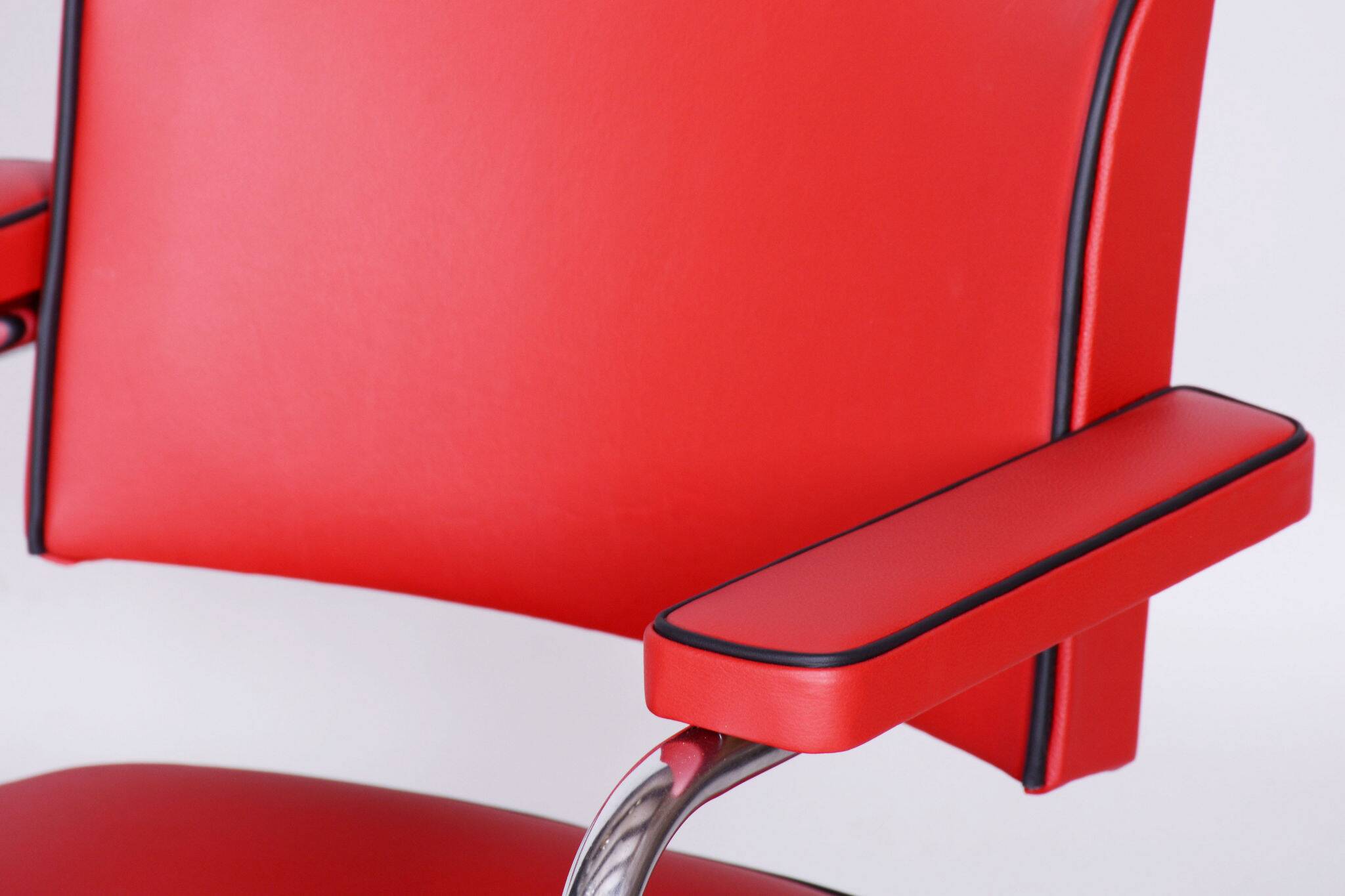 Restored Bauhaus Armchair, Mauser, G. Rohde, Chrome, Leather, Germany, 1930s