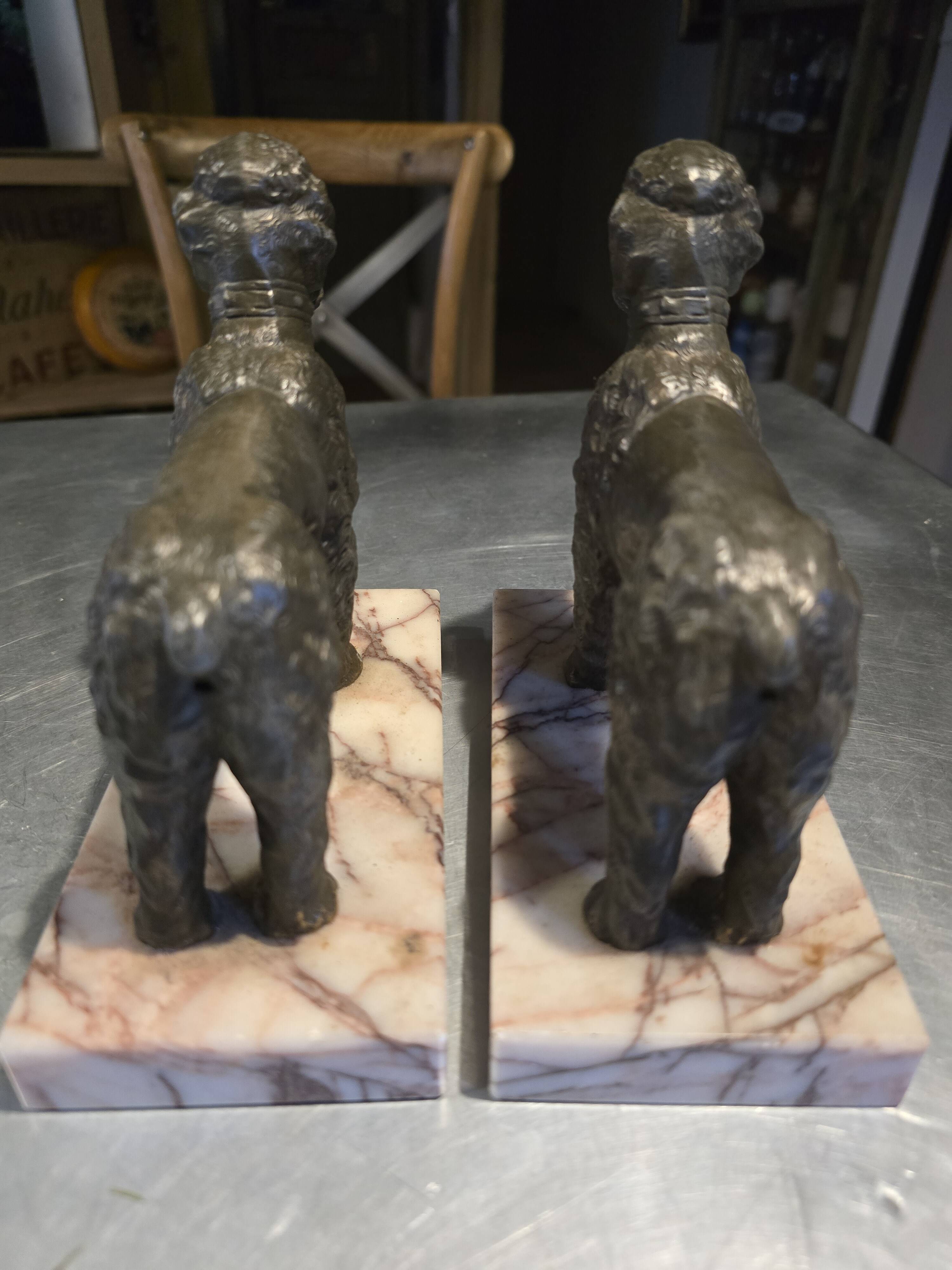 Paire de serre-livres aux caniches