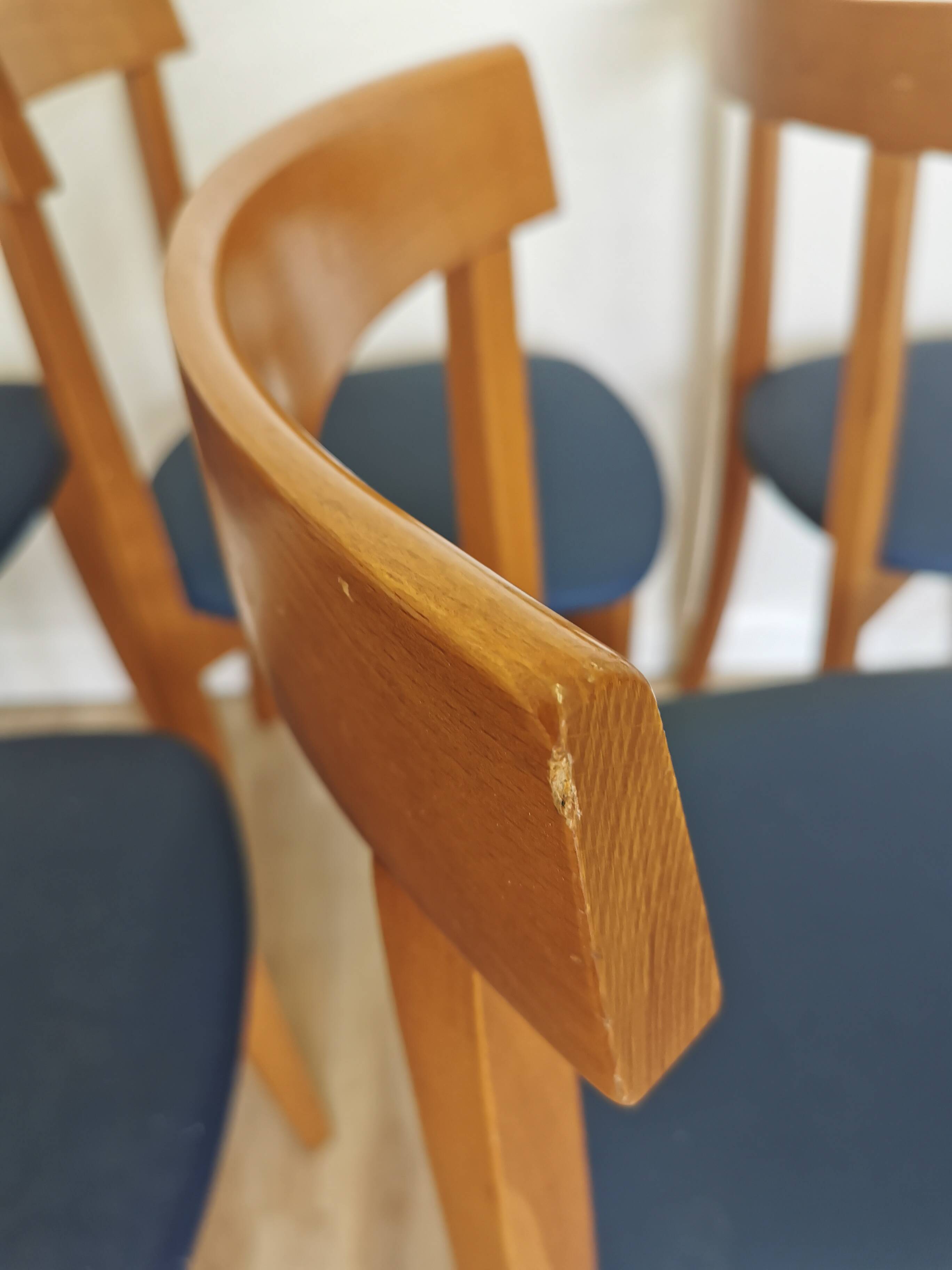 Set of 7 Vintage Calligaris Dining Chair: 1990s Italian Wooden Artek Style