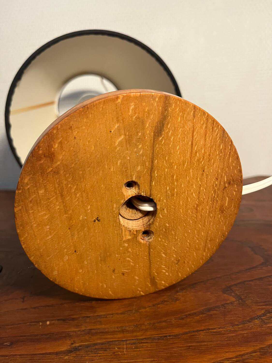 Small wooden table lamp from the 60s