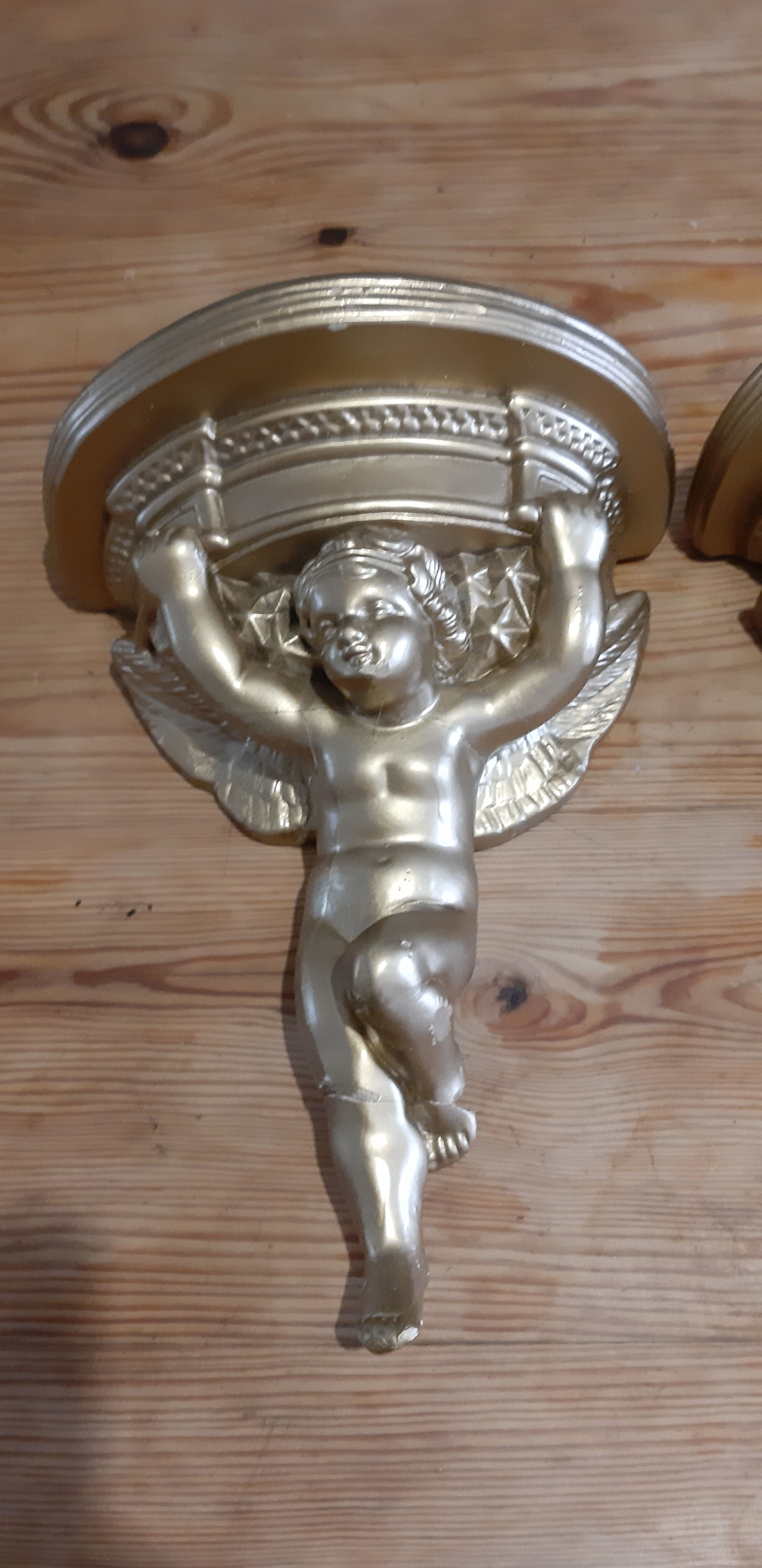 Pair of golden plaster wall selettes
