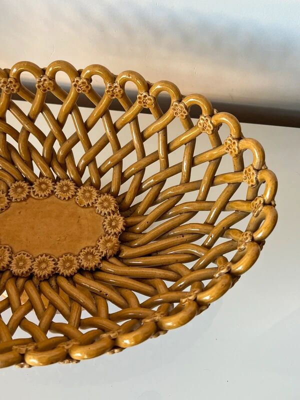 Basket, vintage ceramic fruit bowl with woven openwork on a stand, Maison Pichon style.