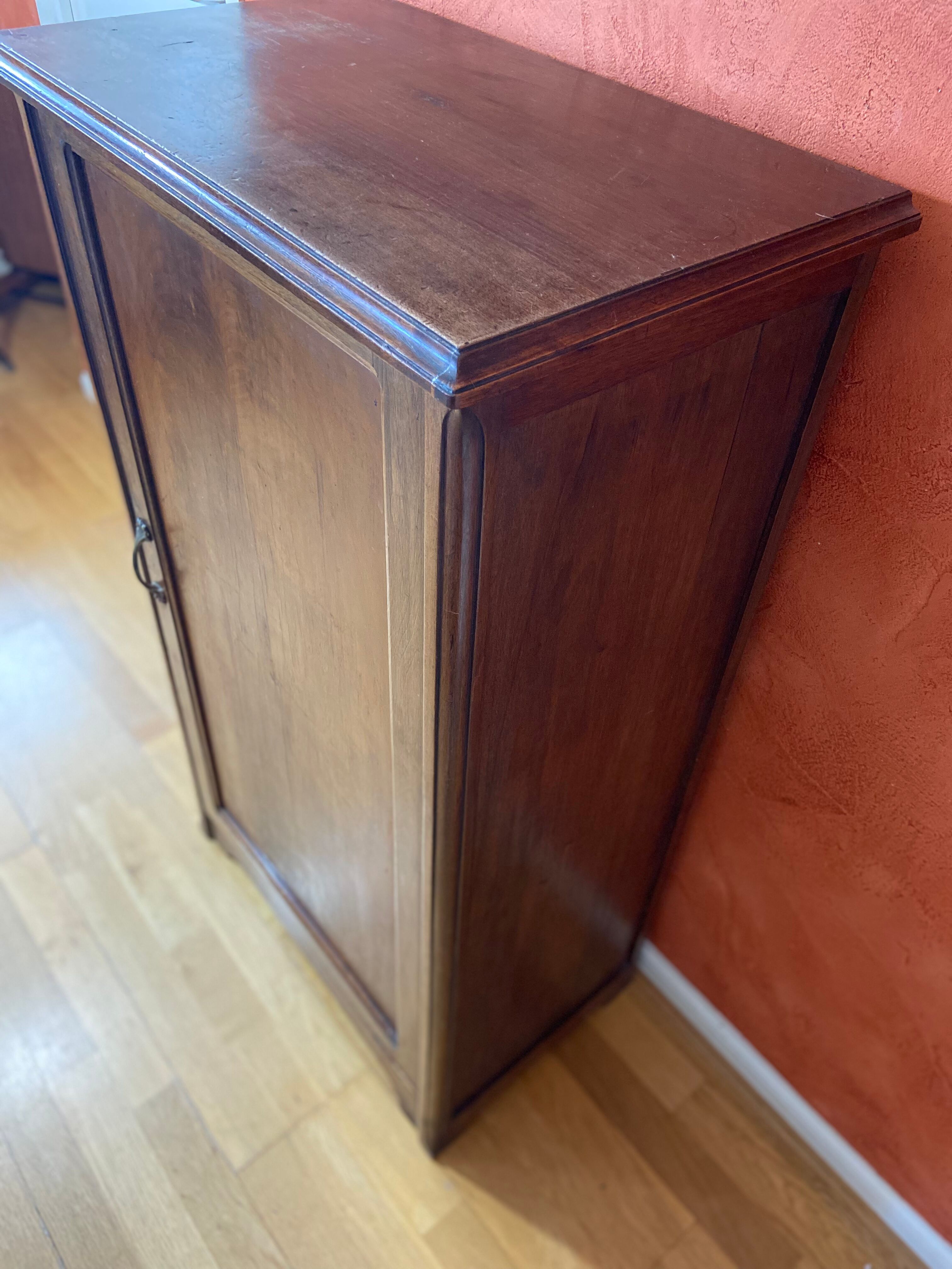 Small wardrobe buffet 1920