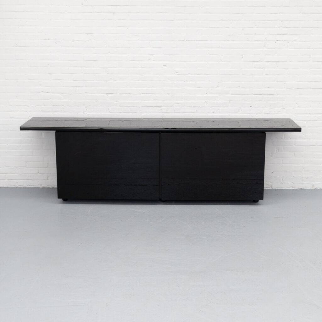 Italian high-gloss sideboard, 1980s