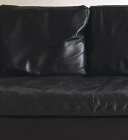 Canapé en cuir noir haut de gamme, Canapé Ligne Roset modèle Stricto Sensu