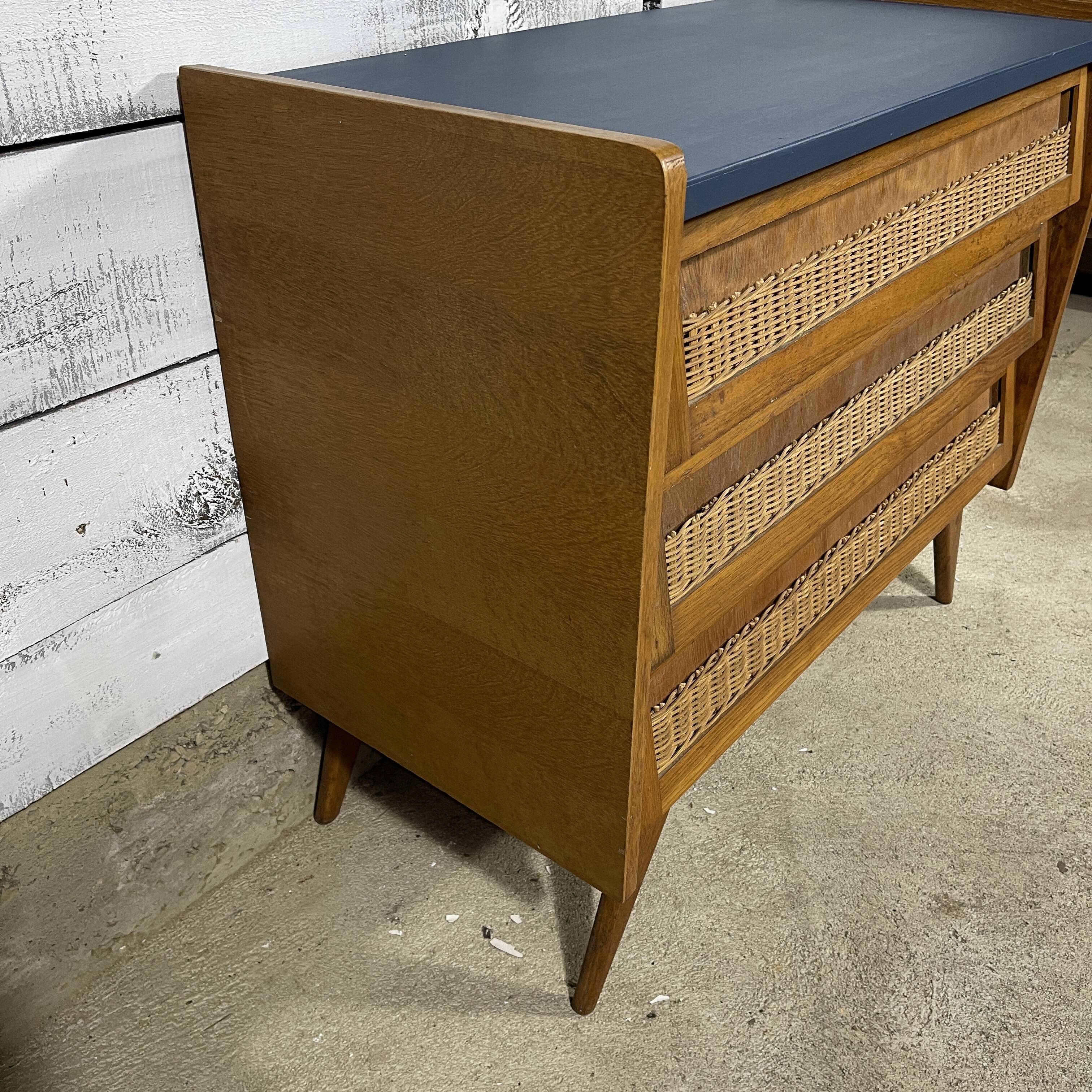 Vintage chest of drawers