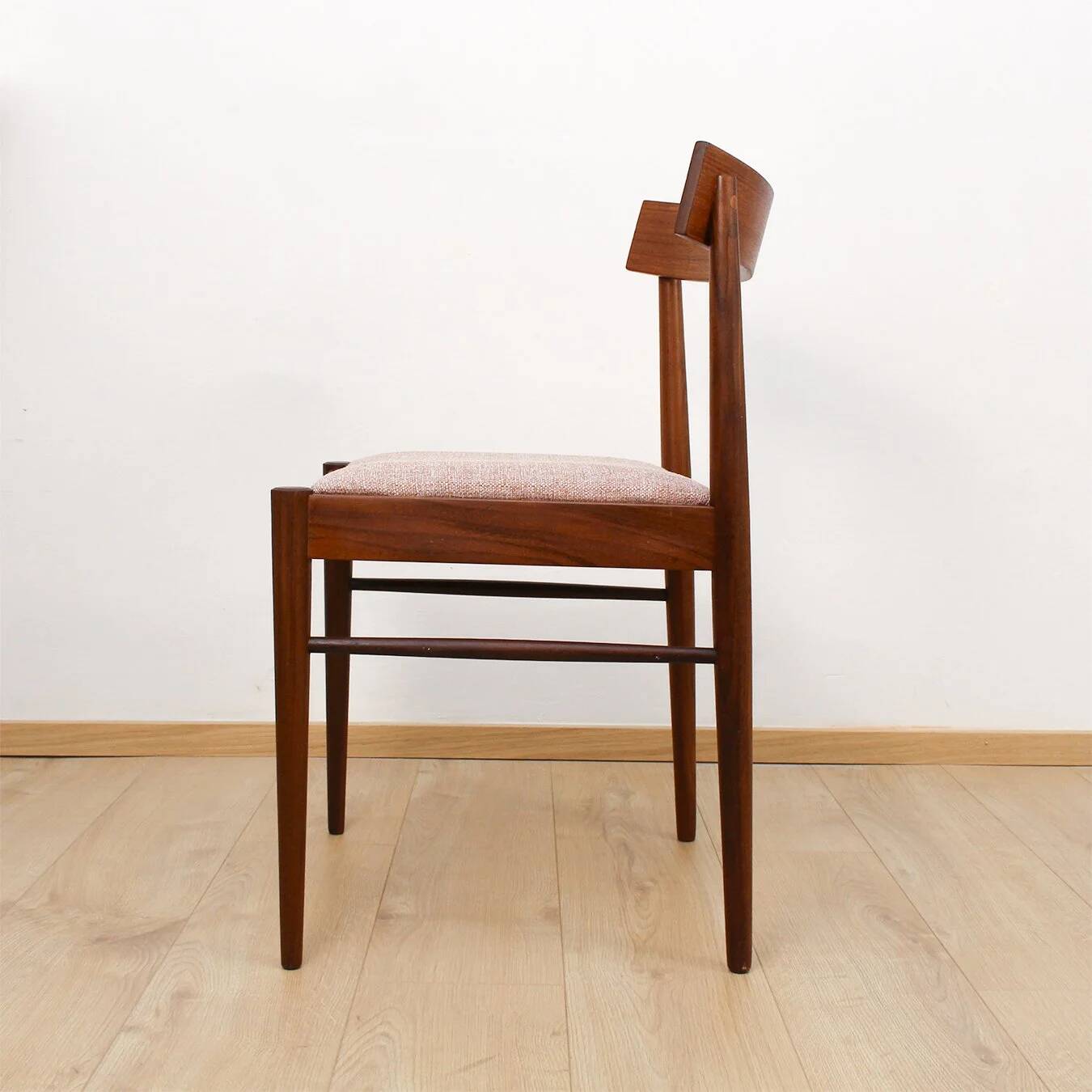 Set of 2 teak chairs by Wiesner-Hager.