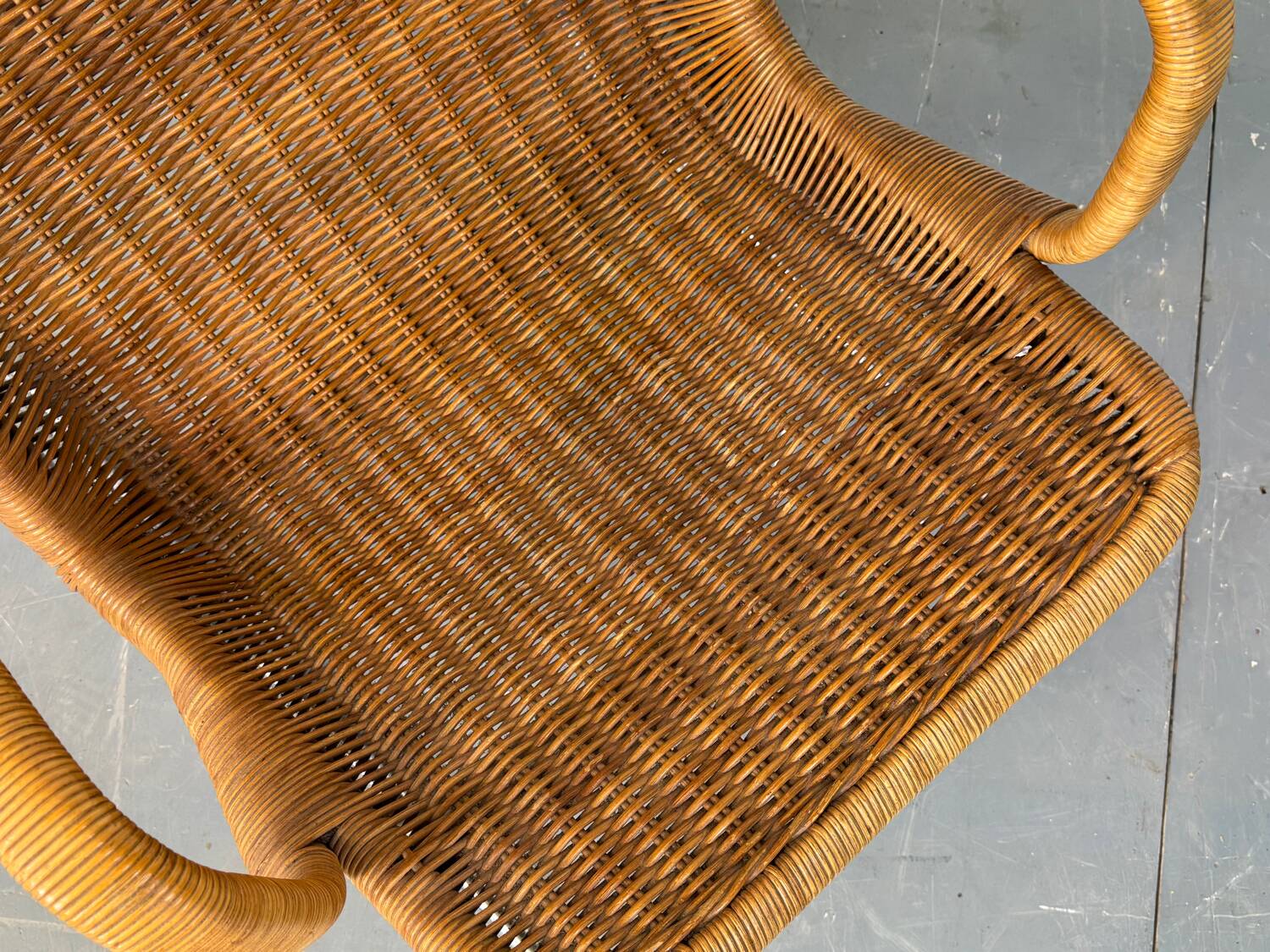 Chaise longue moderniste en acier et rotin du milieu du siècle par Dirk van Sliedregt