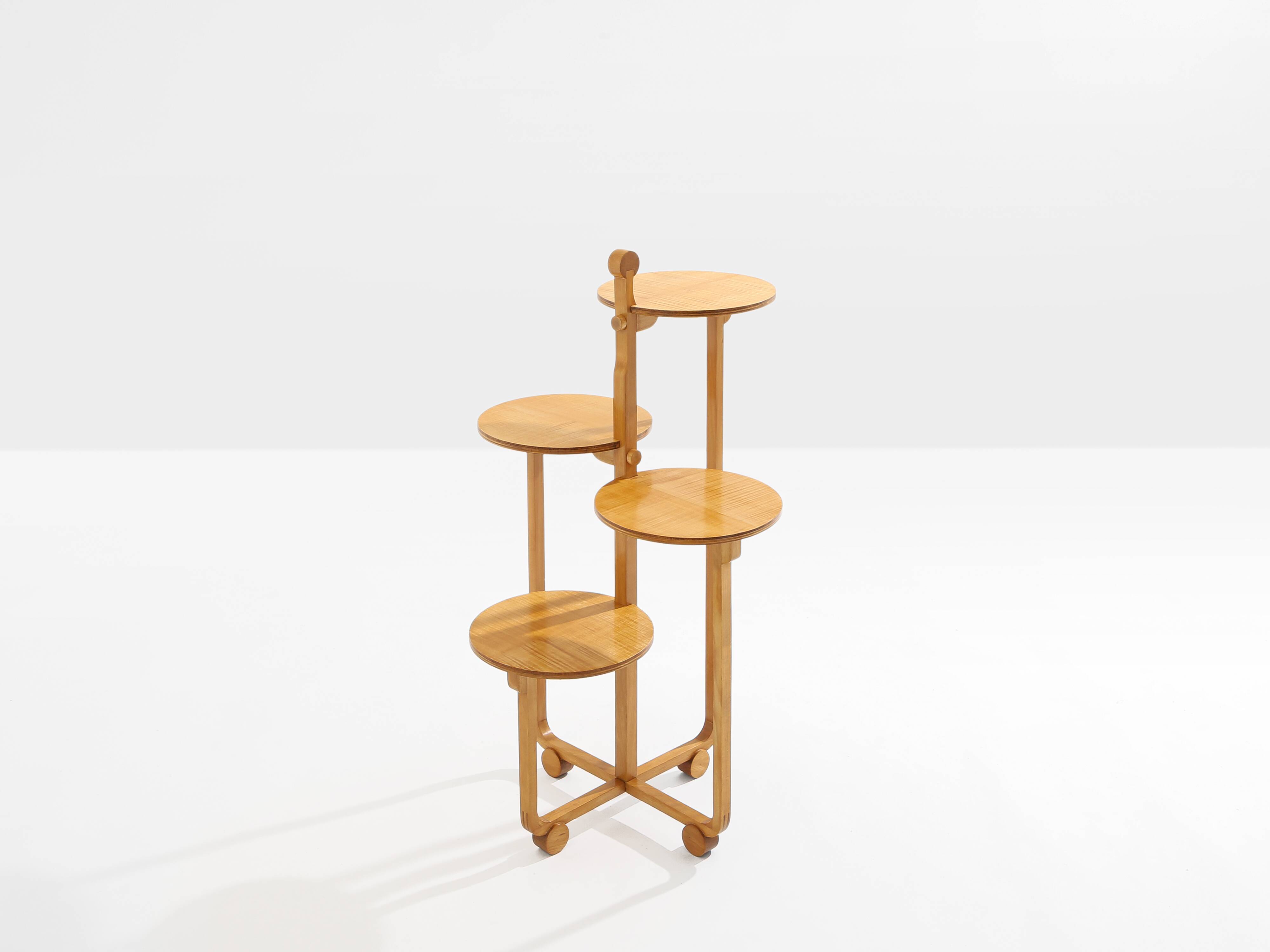 André Groult four-tiered stand in maple and beech around 1920