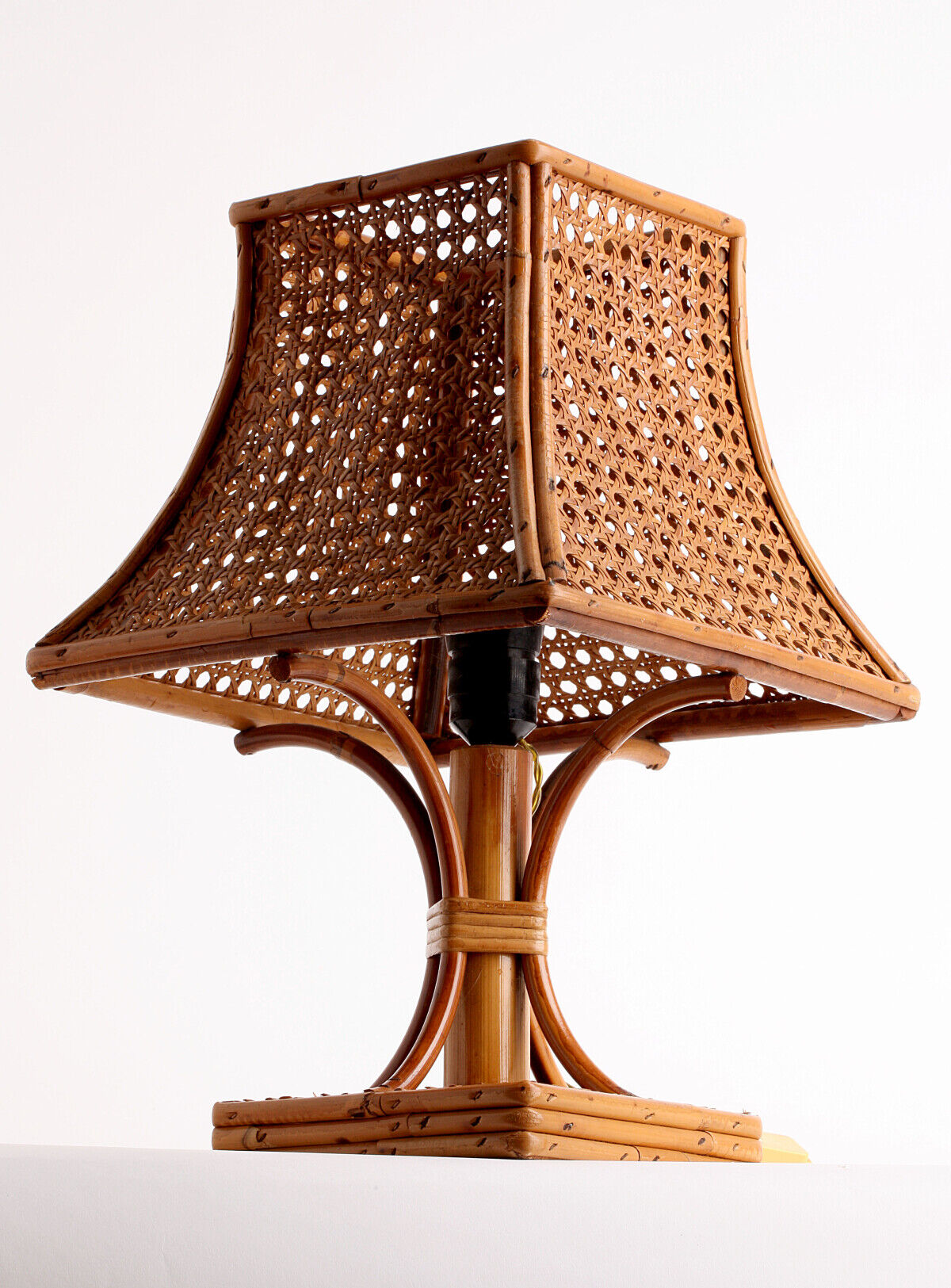 Pagoda lamp
