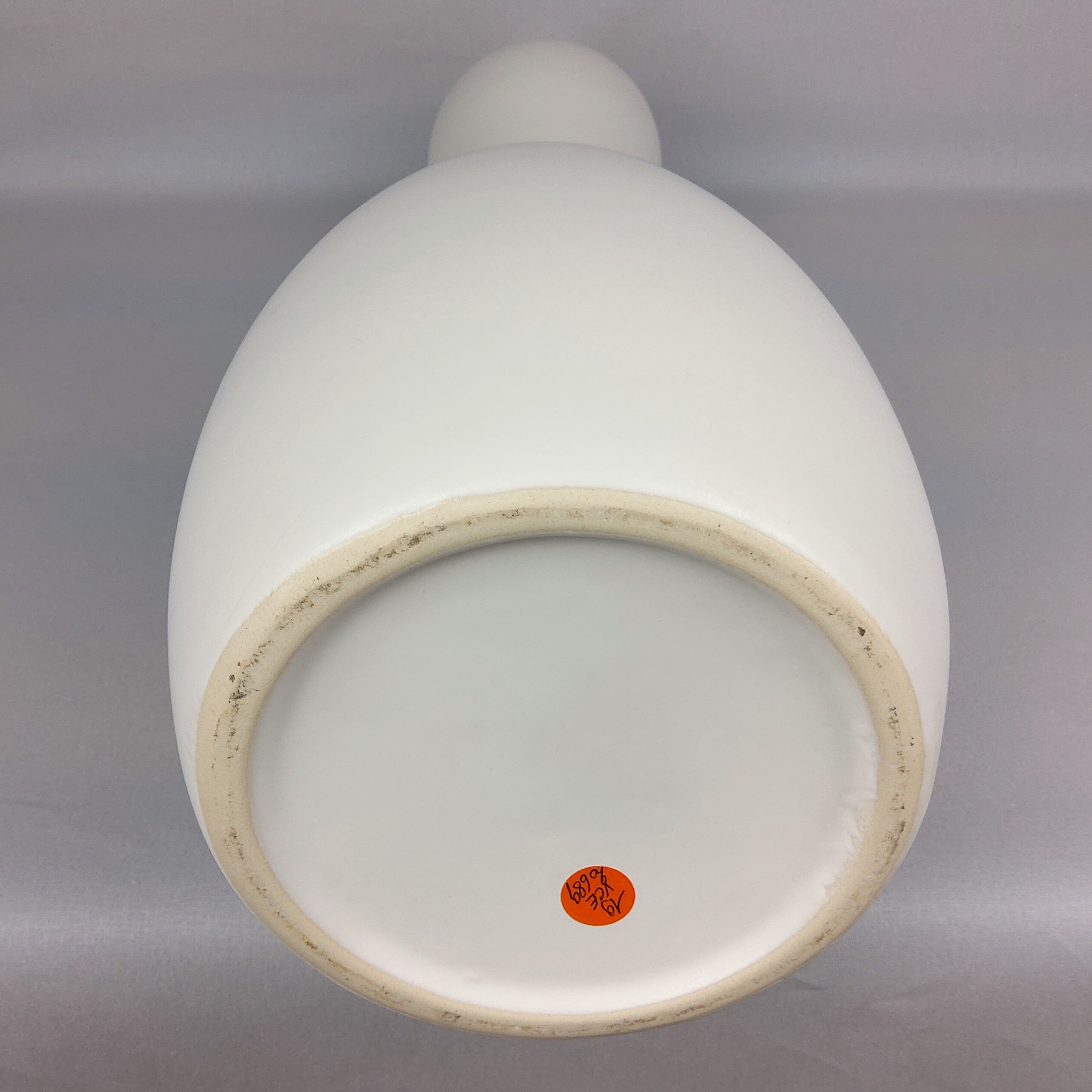 1990 ceramic white vase
