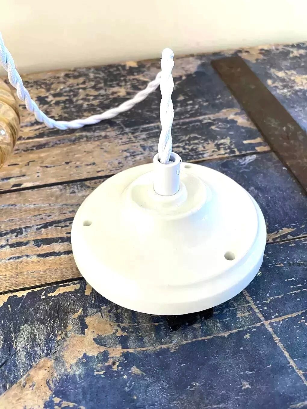 Vintage pendant lamp in golden glass