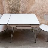 Set table formica and 2 chairs