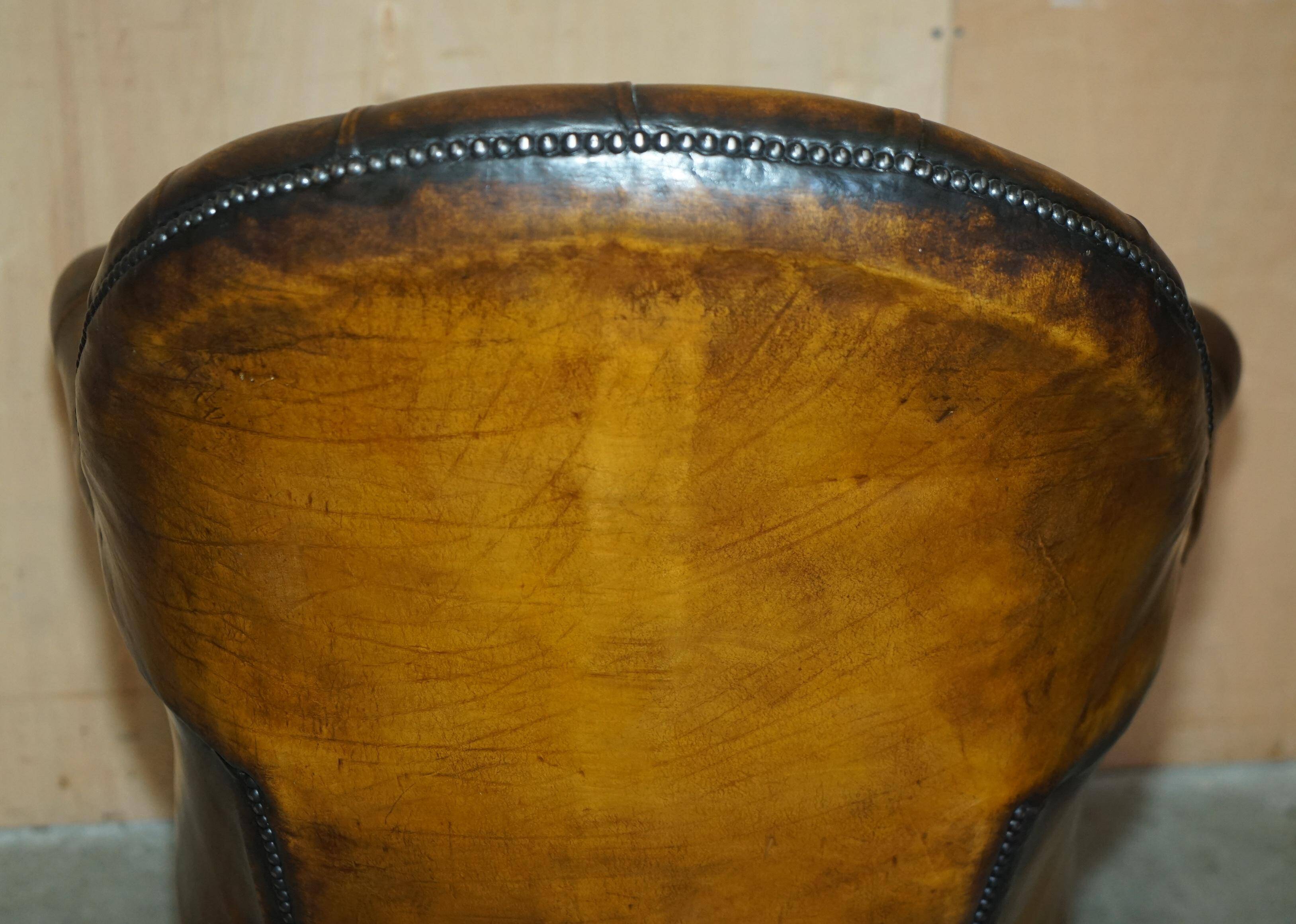 Fauteuil Chesterfield directeur ou capitaine Art Déco en cuir restauré
