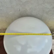 Lampe champignon blanche en métal style space age