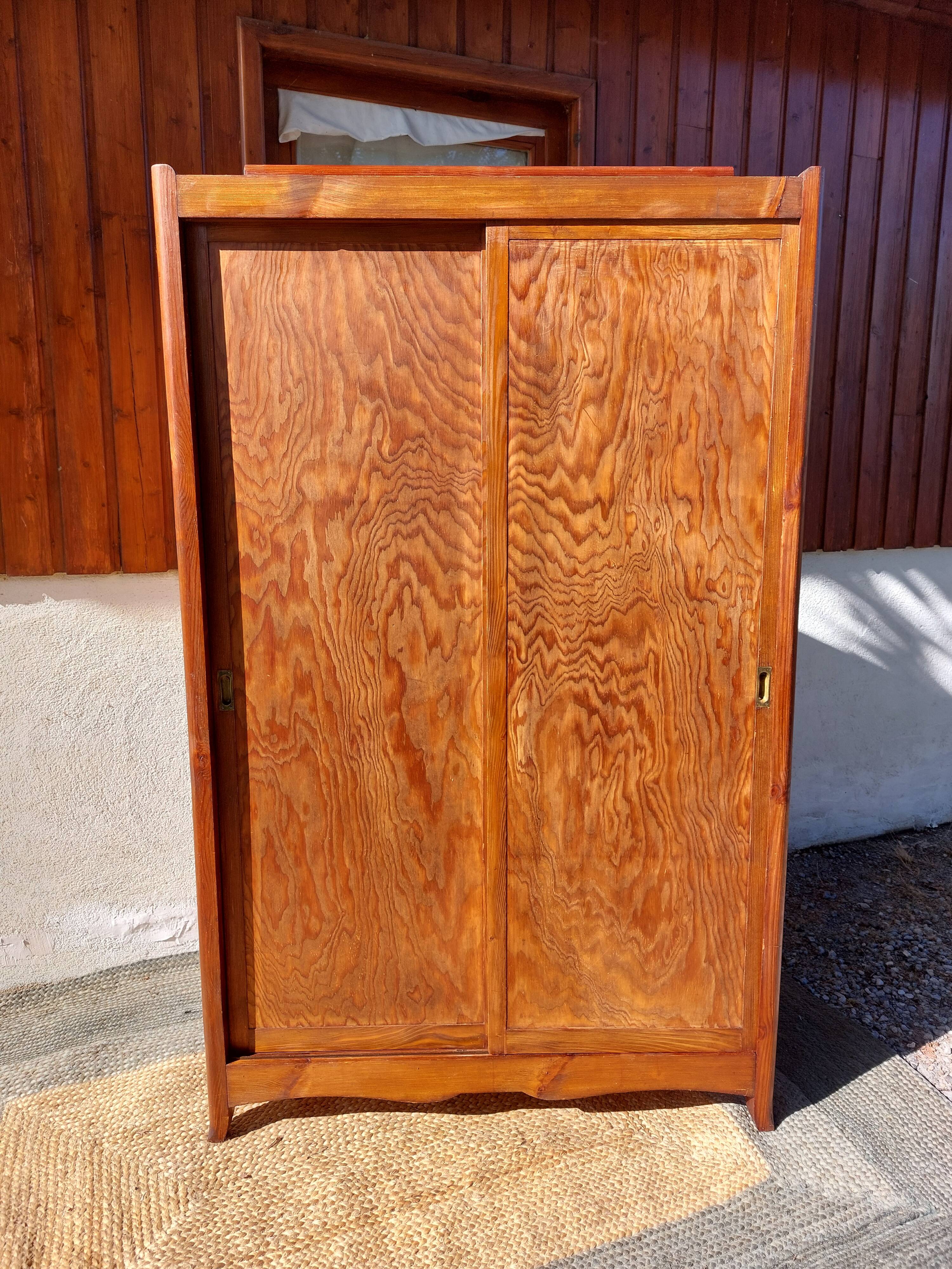 sliding door wardrobe, vintage, possible hanging space