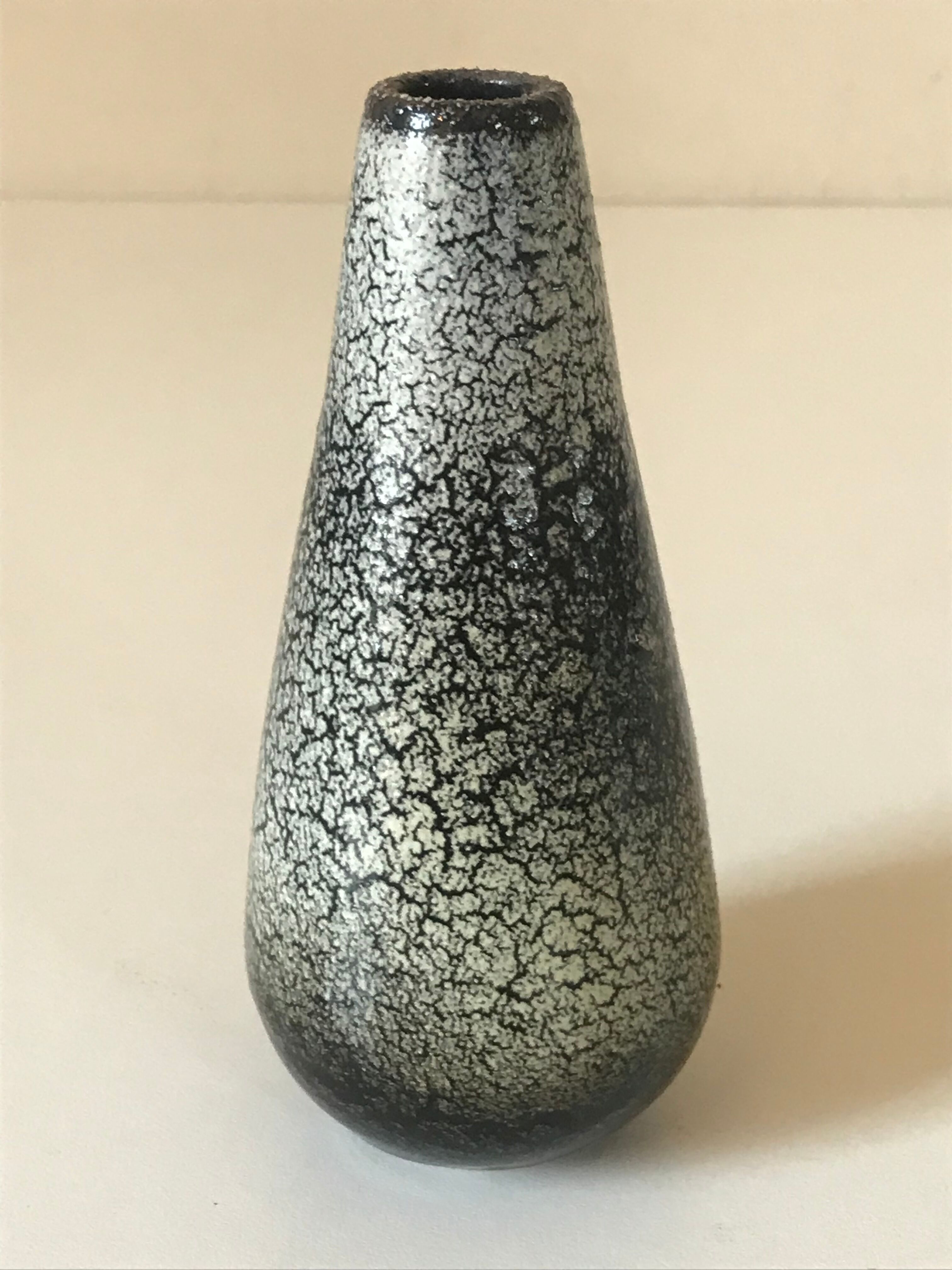 Vintage cracked vase design 60 years
