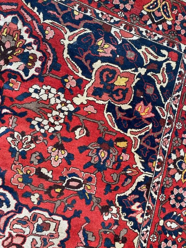 Old Persian rug Bakhtiar 210x300 cm