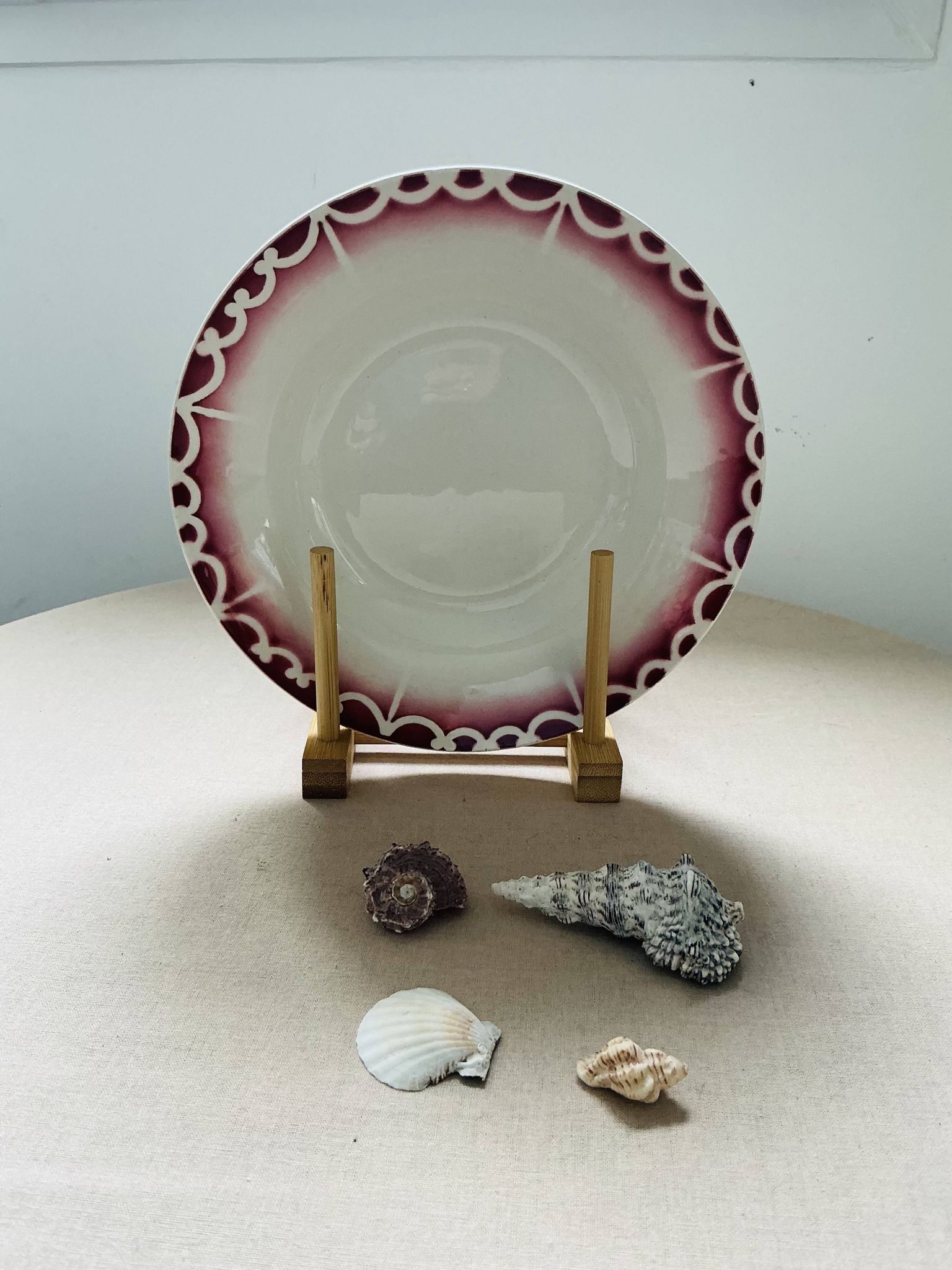 Antique hollow plate Digoin Sarreguemines Art Deco decoration in burgundy