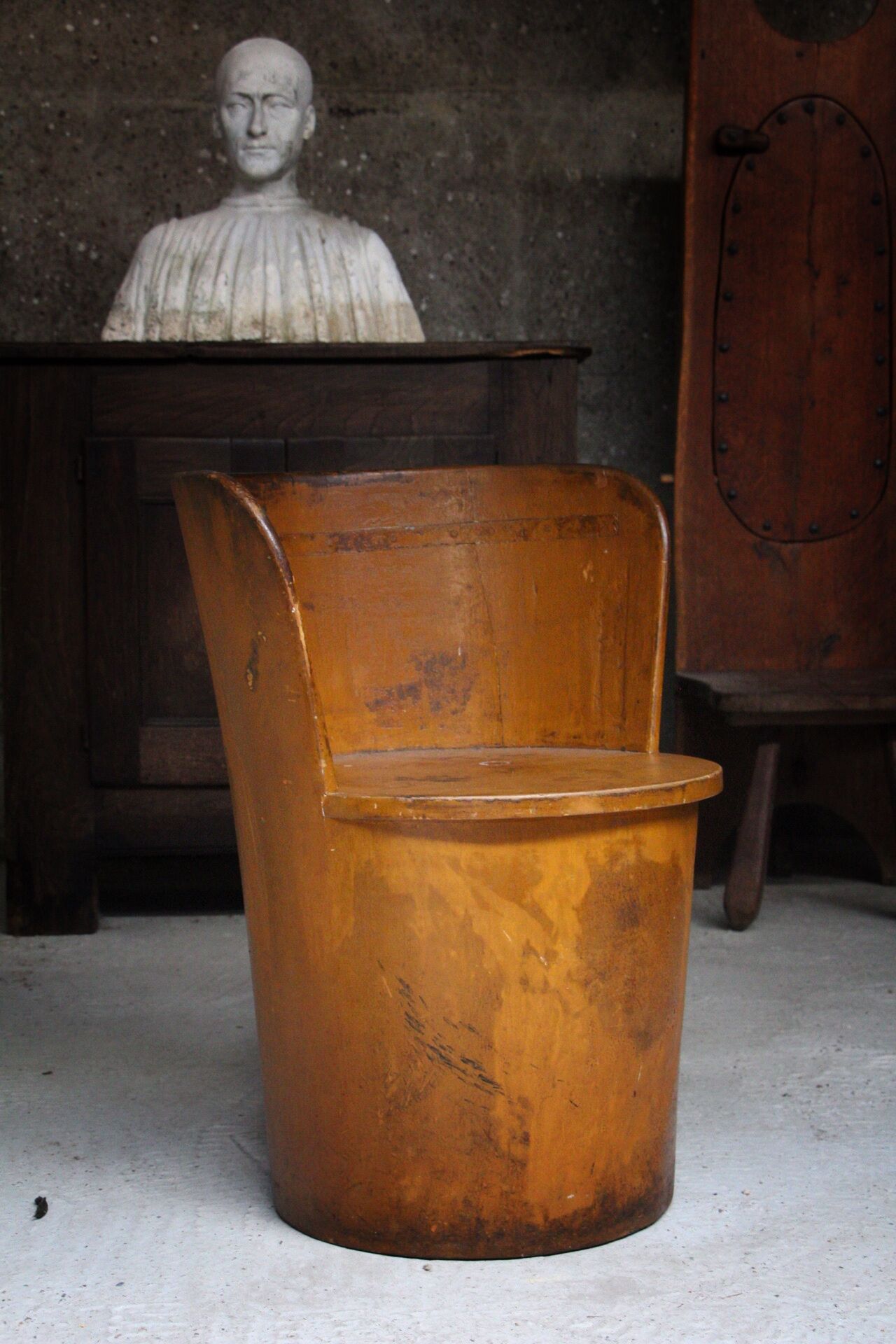 Trunk armchair Kubbstol Suede 1900