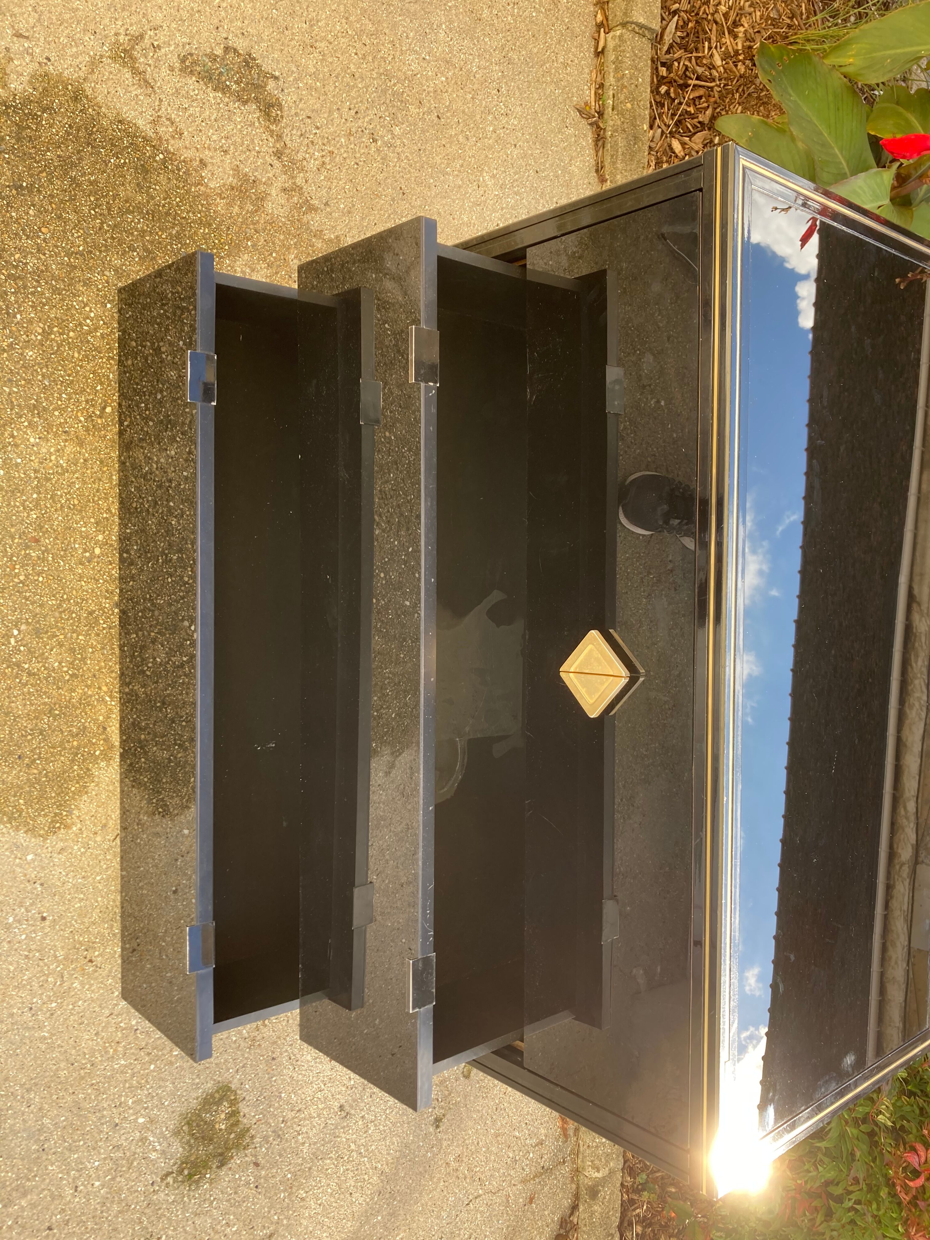 Chest of drawers 3 drawers Pierre Vandel in glass