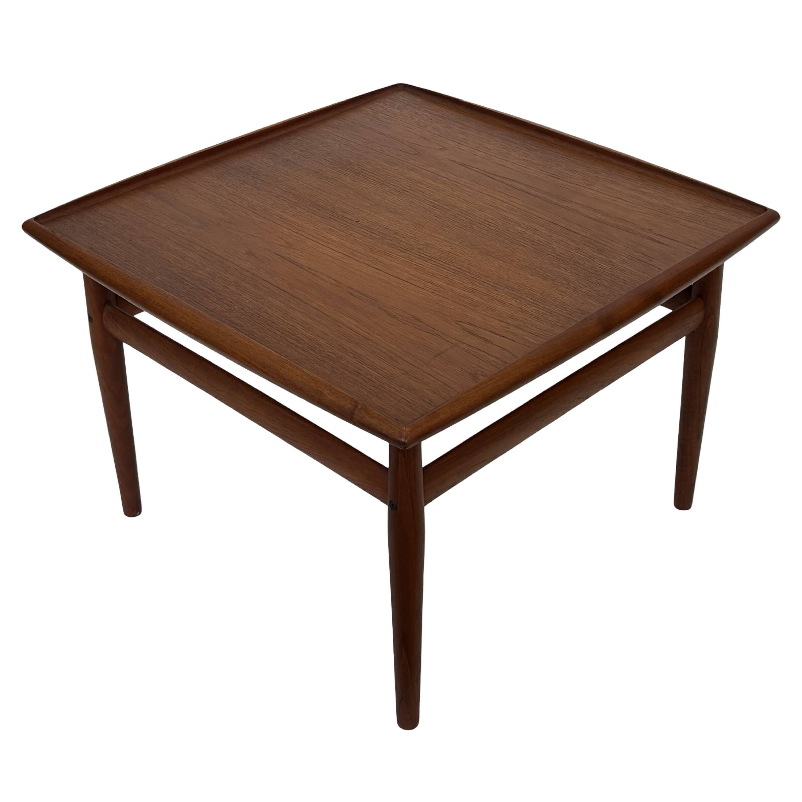 Vintage coffee table Grete Jalk Teak Danish Glostrup Design