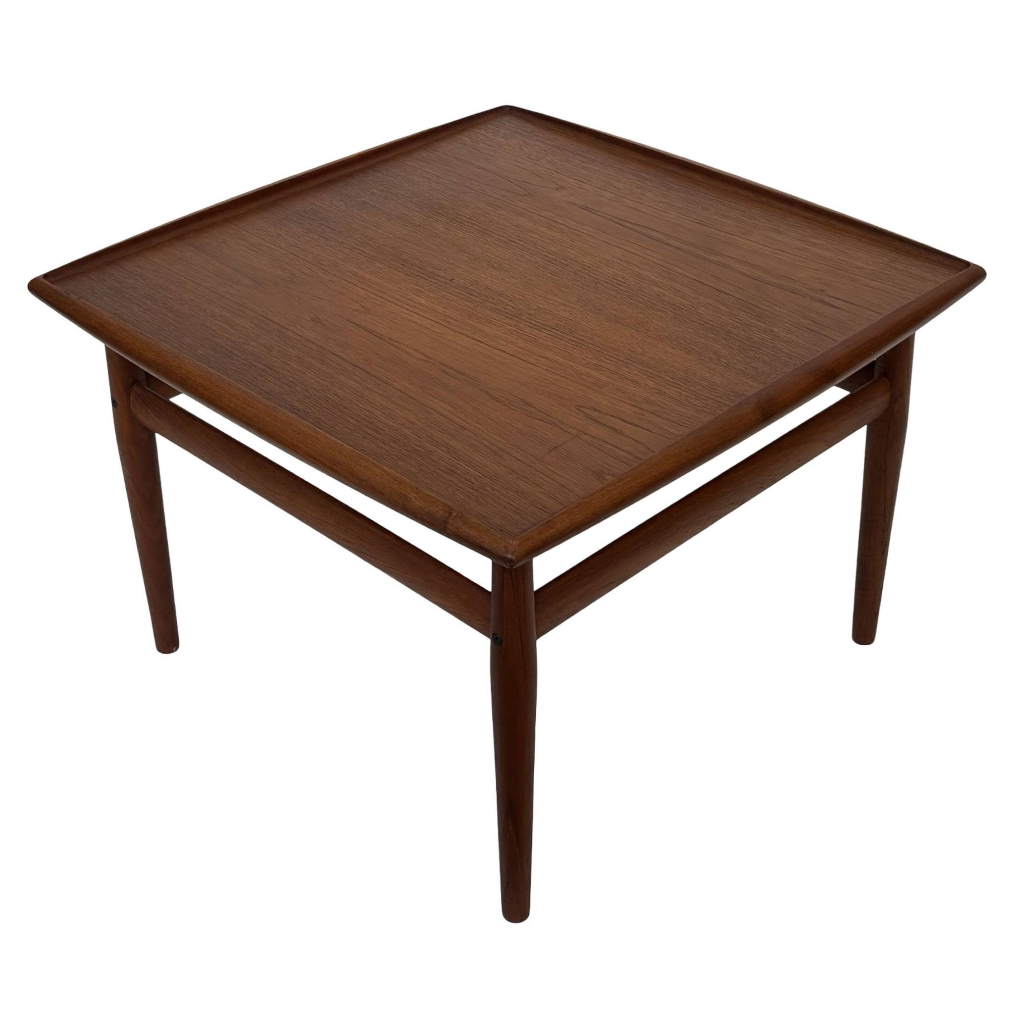 Vintage coffee table Grete Jalk Teak Danish Glostrup Design