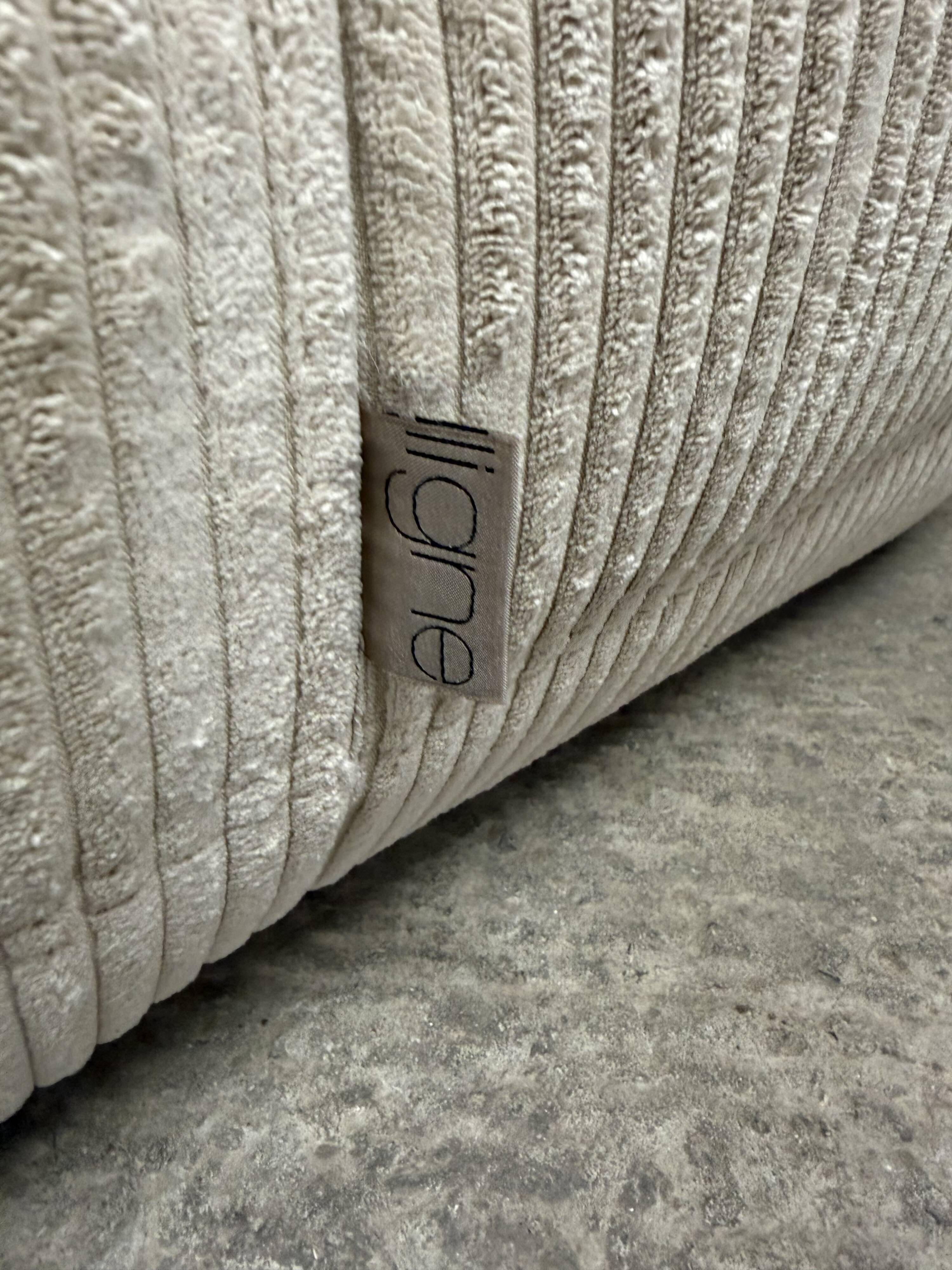 Ligne Roset Togo 1-seater in pouf in Beige Corduroy 10/10