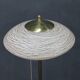 Lampadaire en laiton restauré des années 1940 avec abat-jour en verre