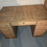 Pedestal desk
