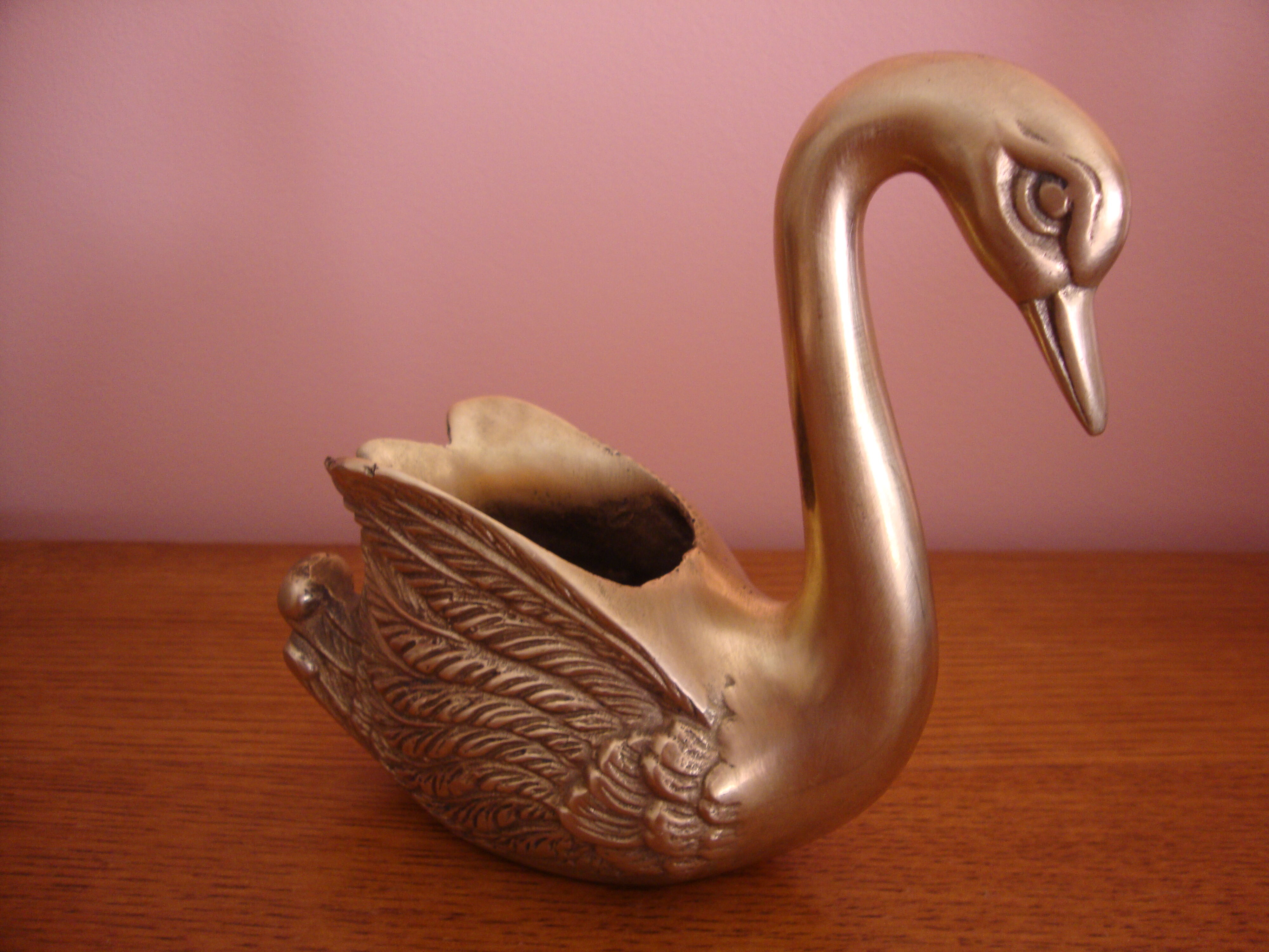 Brass swan catchall