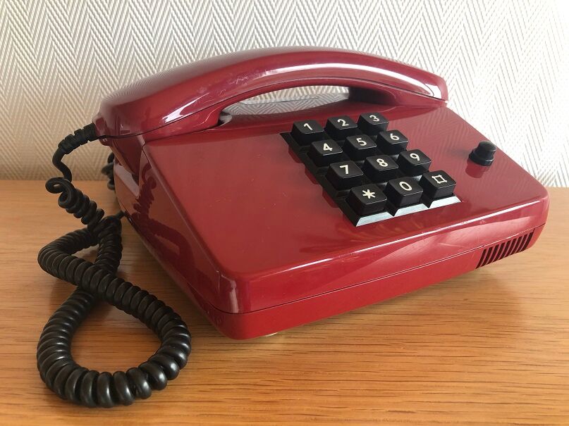 Vintage Siemens phone from the 80s
