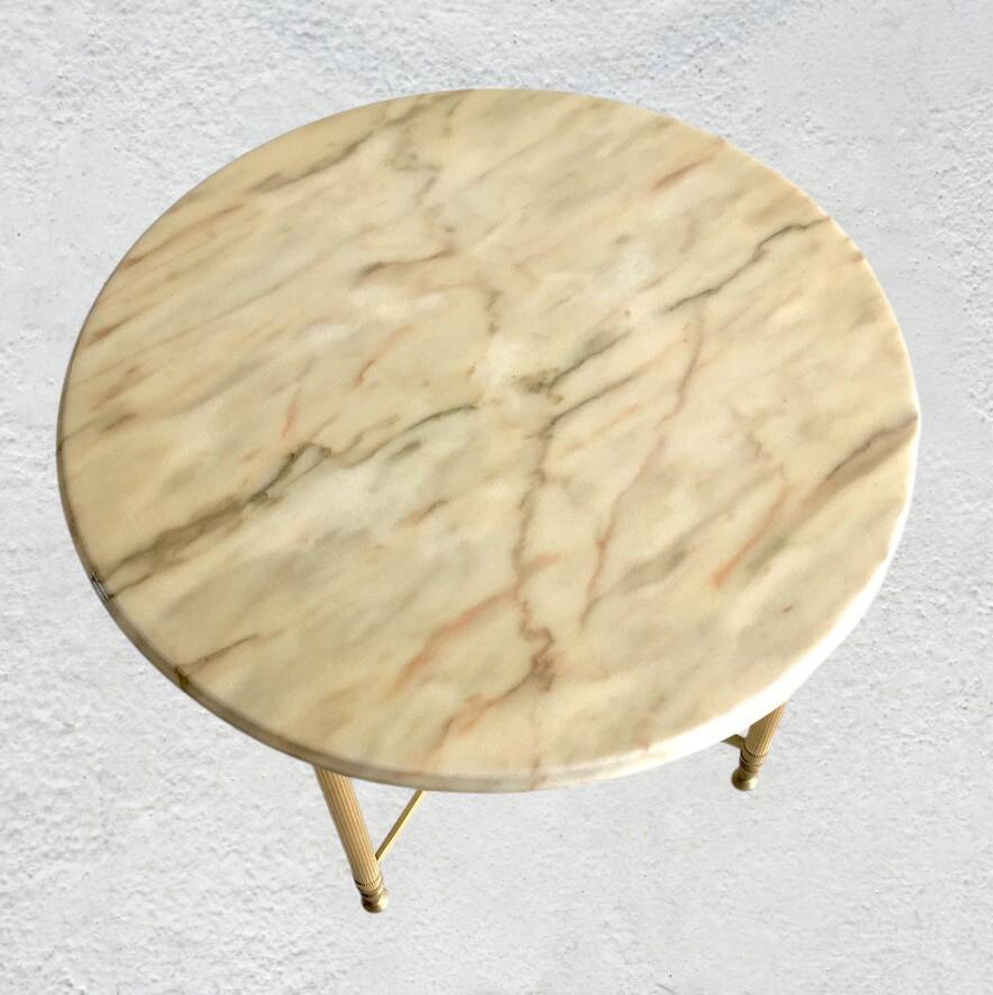 Table basse ronde marbre et métal doré 1960-70