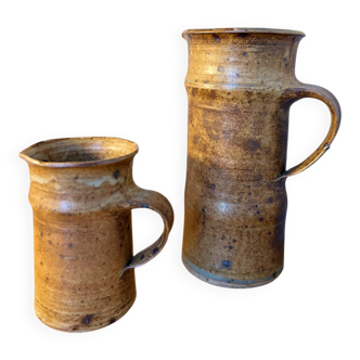 Set of 2 stoneware pitchers