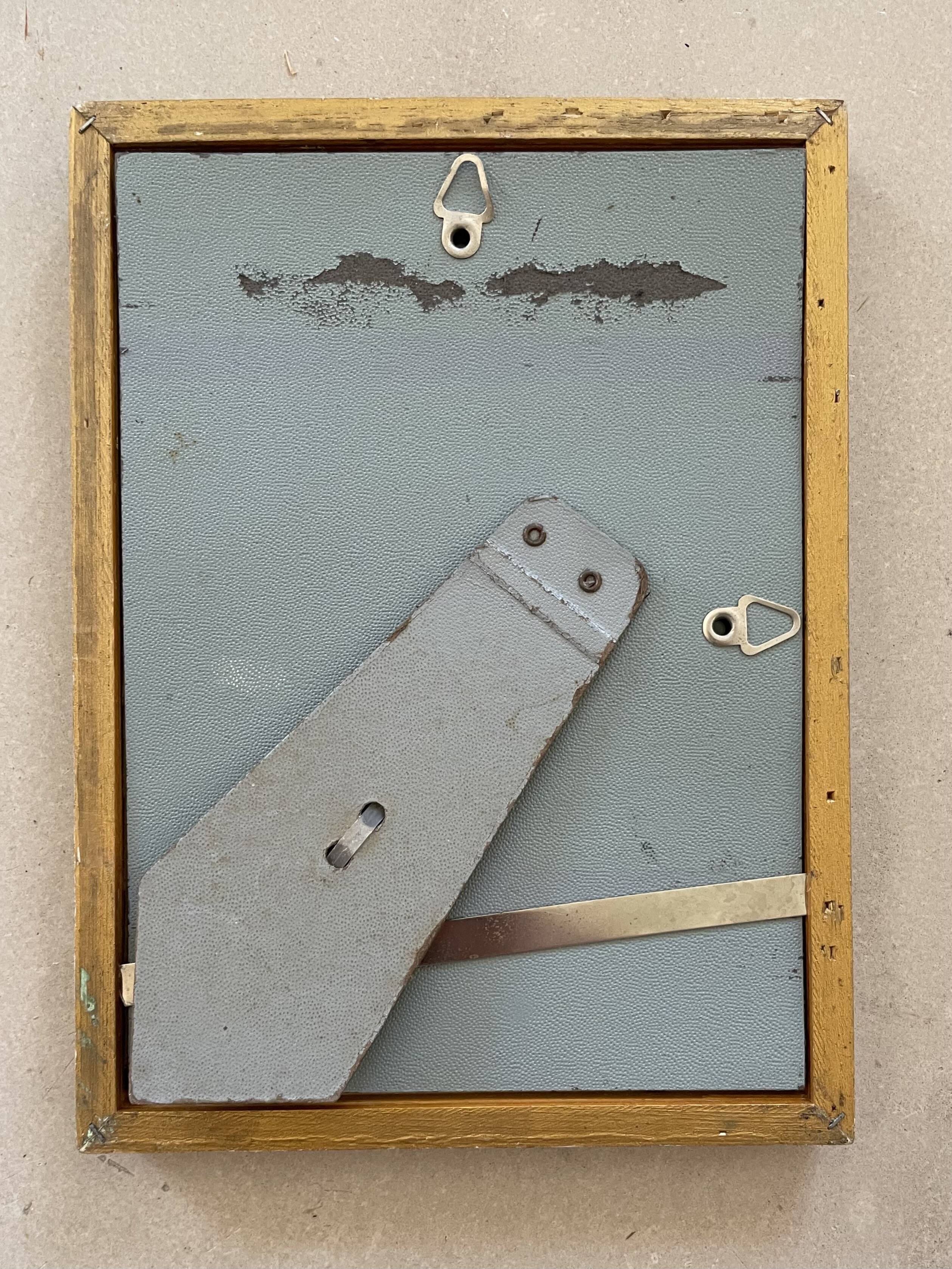 Golden frame to stand 15x20cm