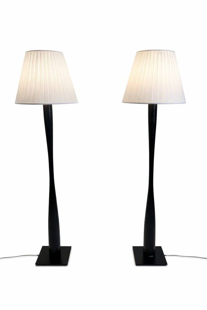 Paire de grands lampadaires Casamilano – Design italien contemporain