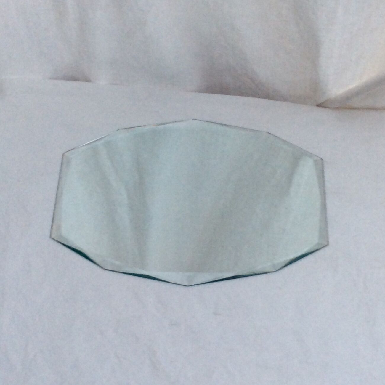 Vintage beveled mirror dimension: height -29.5cm- width -40cm- depth -0.5cm-