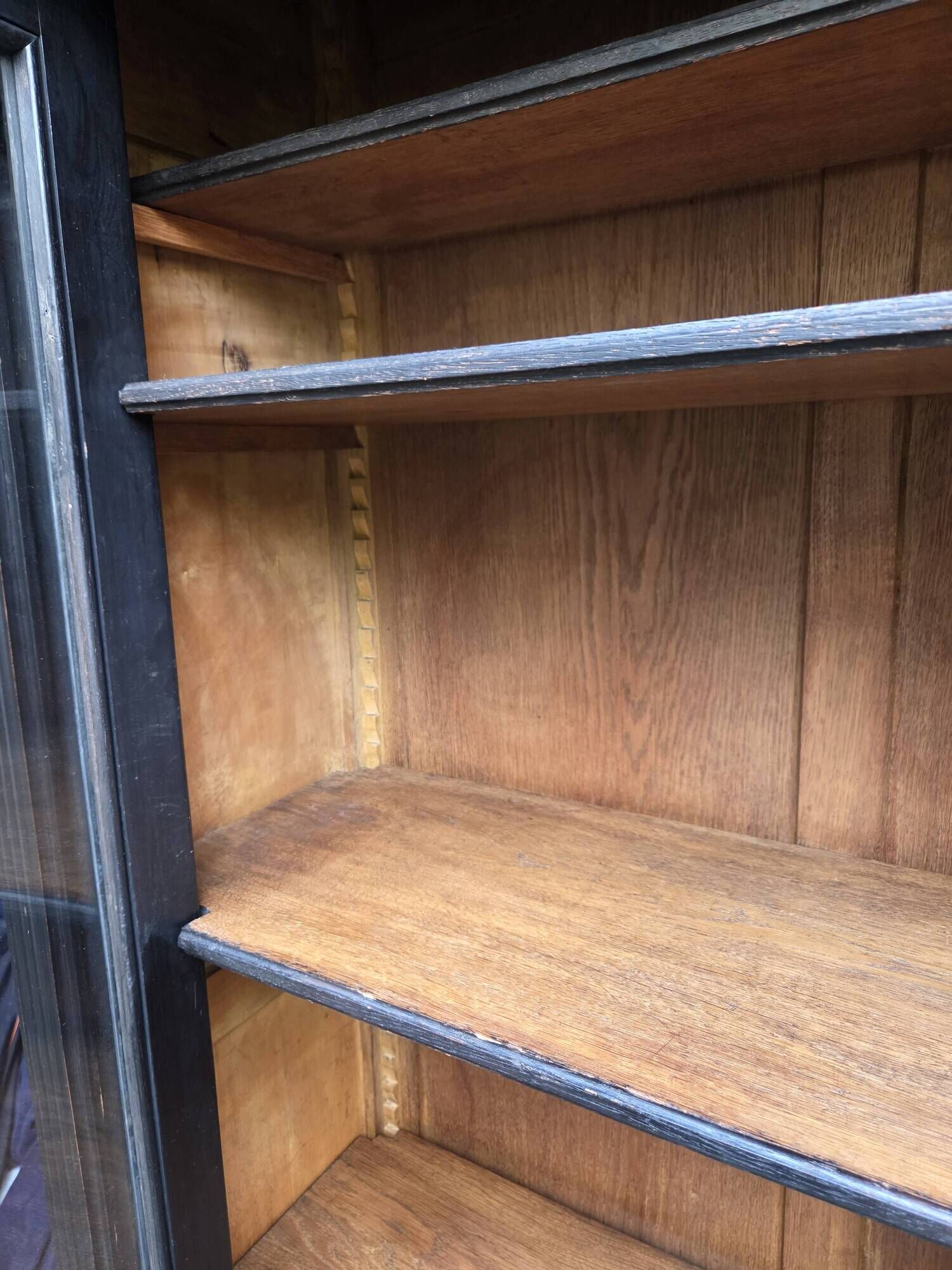 Napoleon III display cabinet