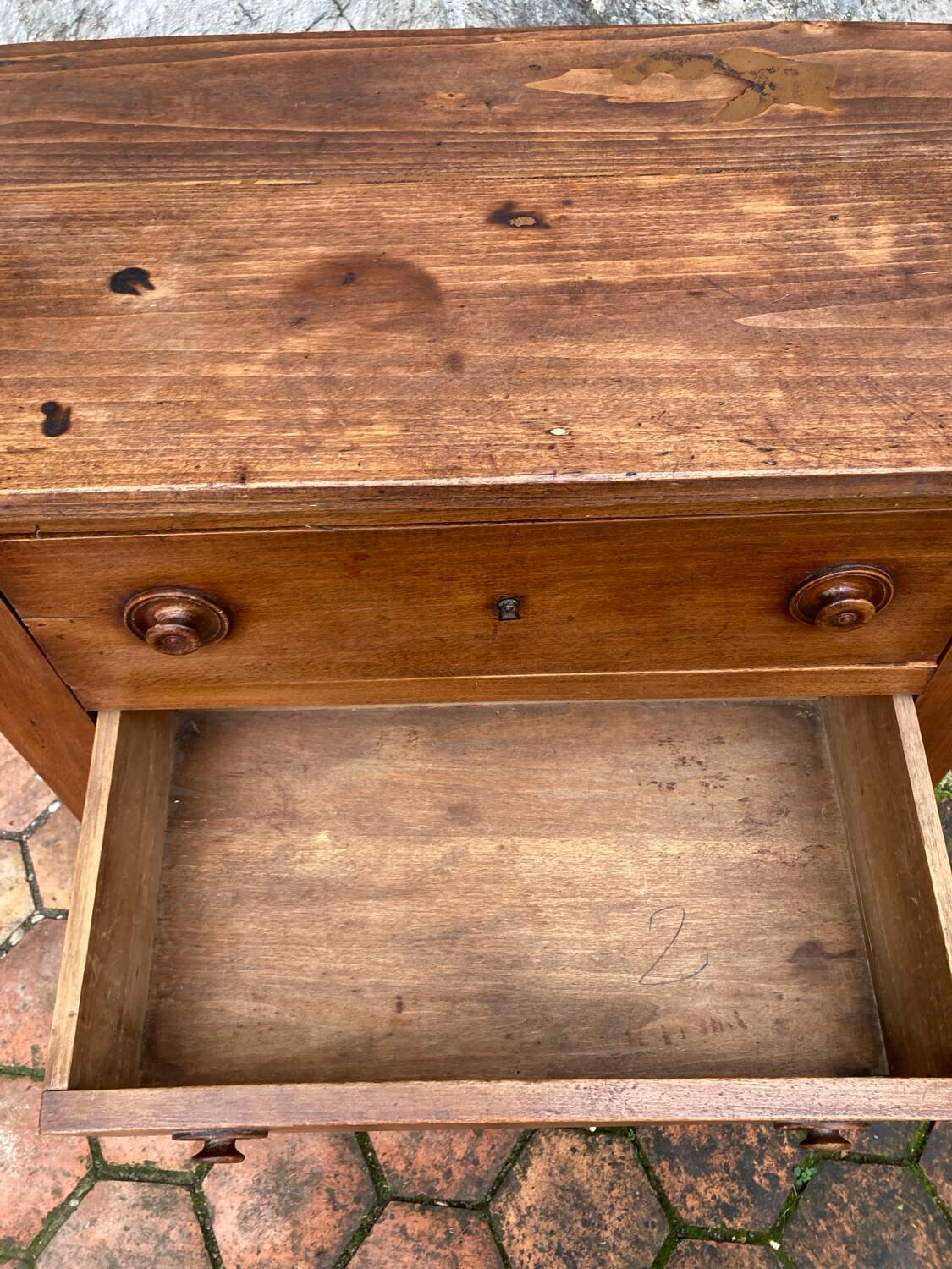 Antique chest of drawers