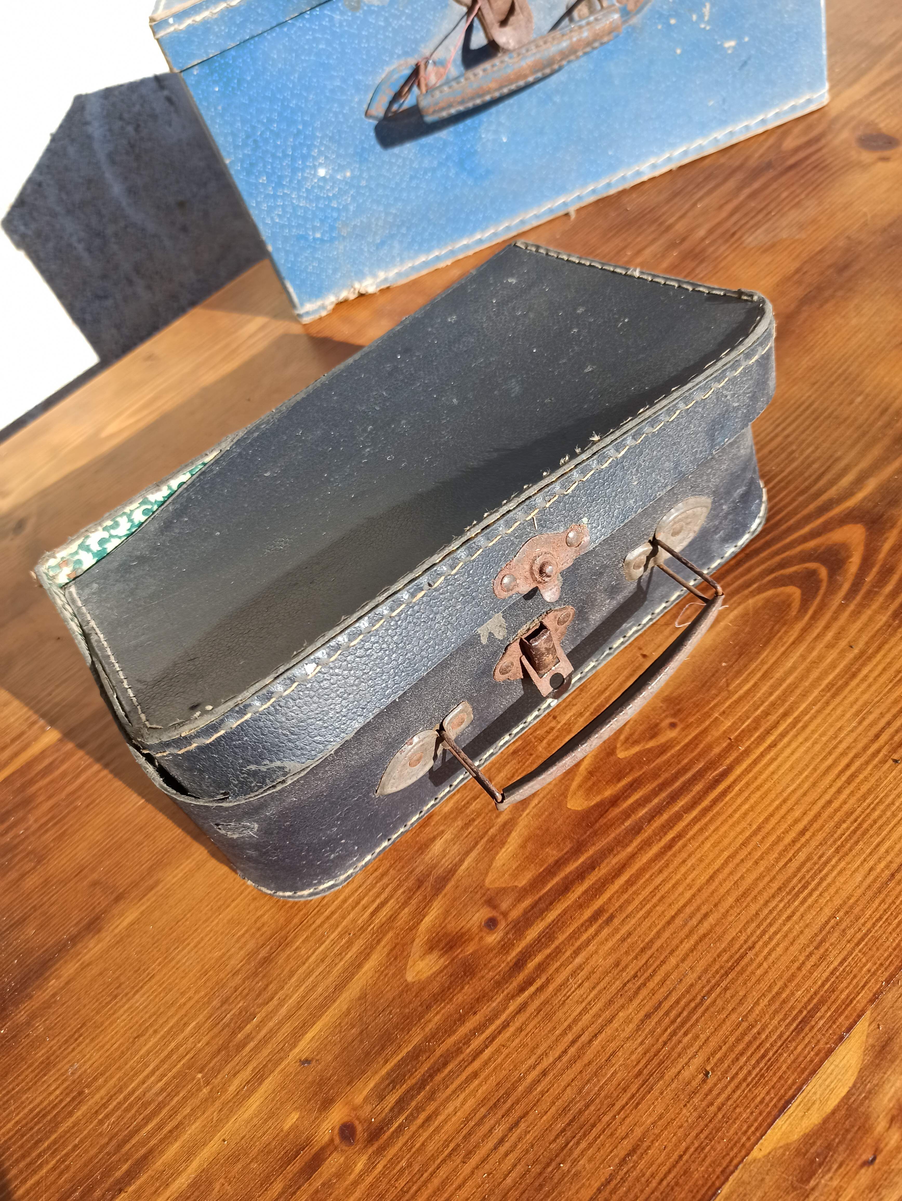 Set of 3 old cardboard suitcases