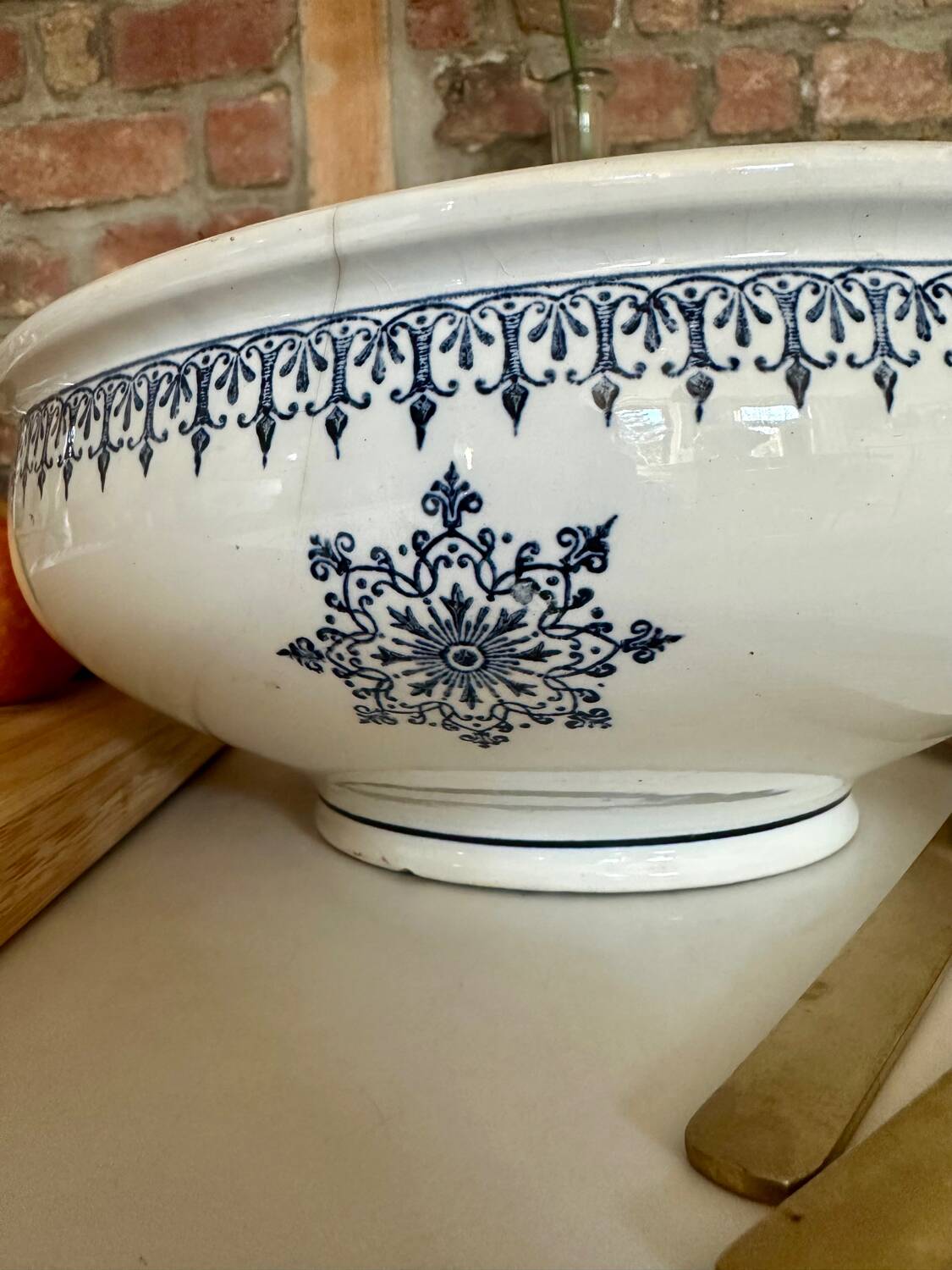 Large Saint Amand salad bowl