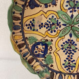Tunisia ceramic round flat polychrome traditional XVIII e anonymous