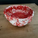 Fruit basket in red and white ceramic
