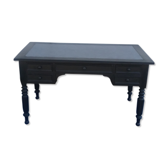 Black desk