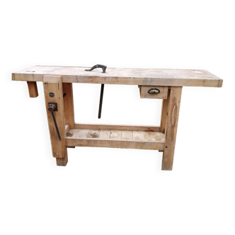 Carpenter's workbench