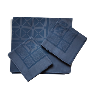 JV monogrammed navy blue checkered table service